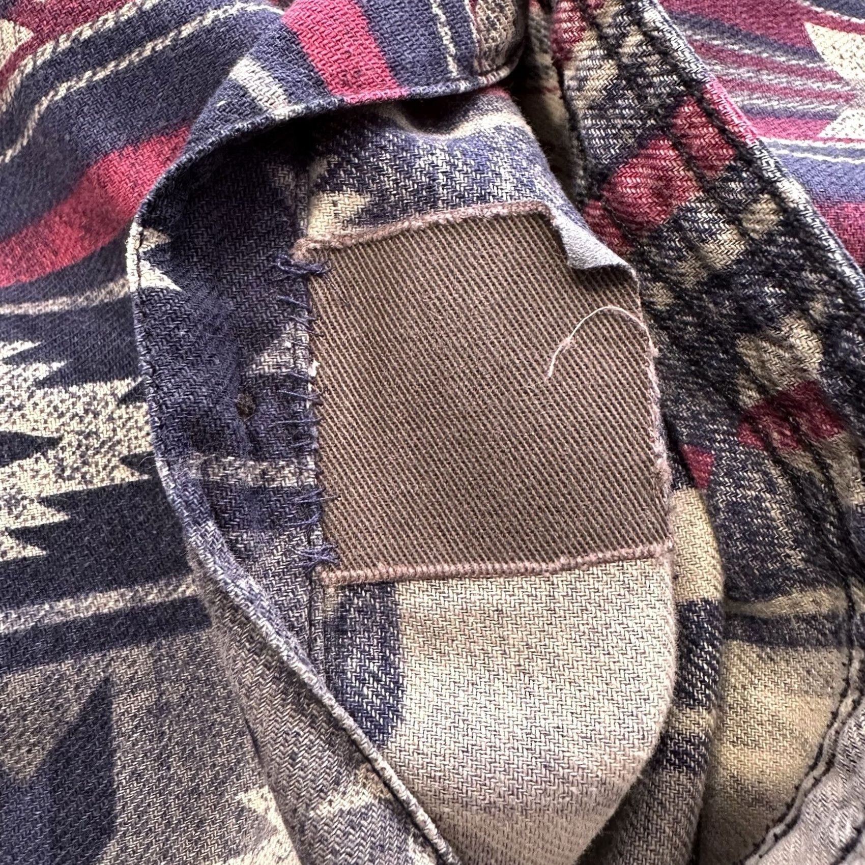 American Eagle Outfitters American Eagle Outfitters Flannel Shirt Mens M AE Classic Fit Aztec Western AOP Button Down Size US M / EU 48-50 / 2 - 5 Thumbnail