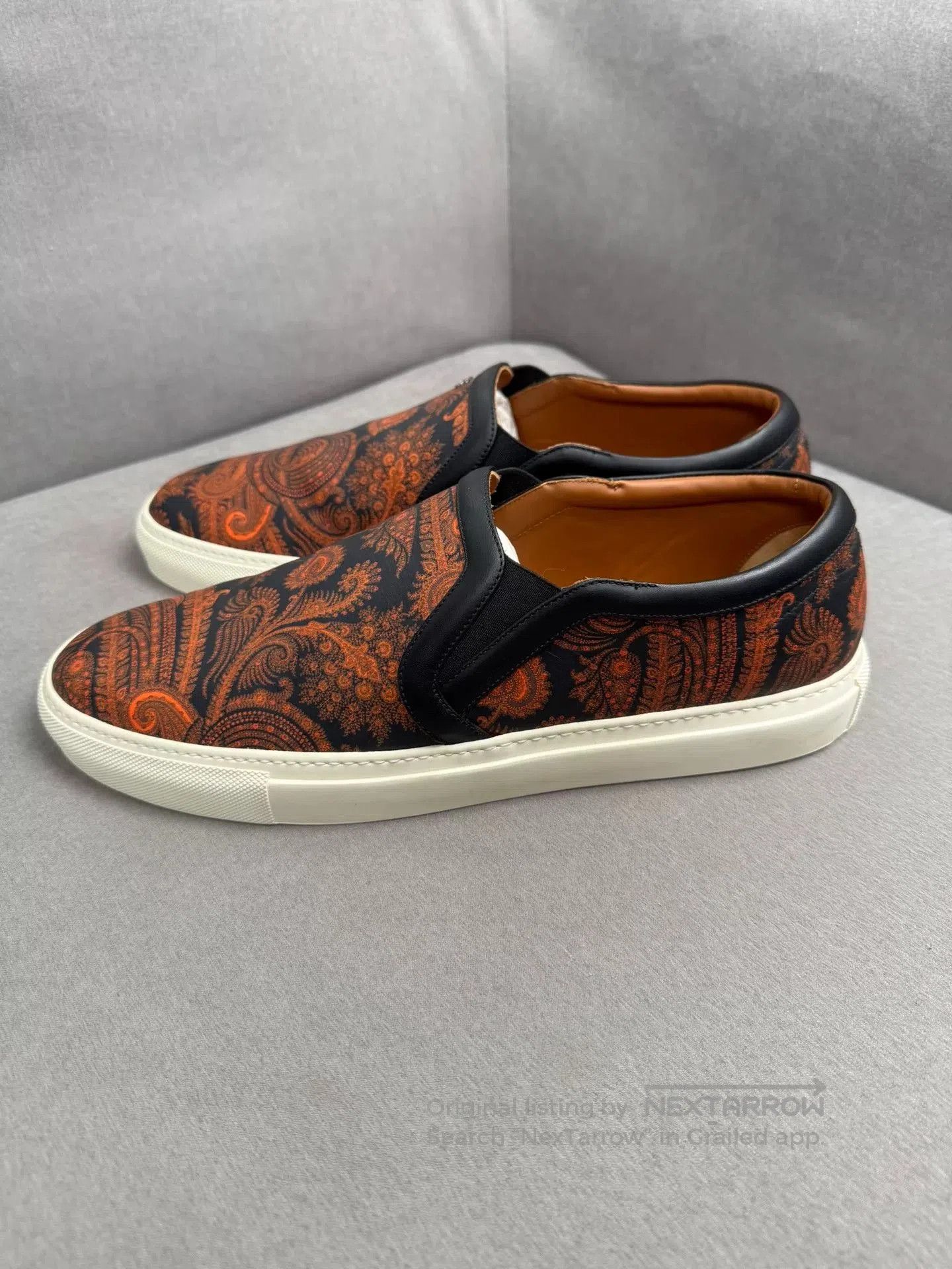 Givenchy Givenchy Graffiti Sneakers. Size US 11 / EU 44 - 1 Thumbnail