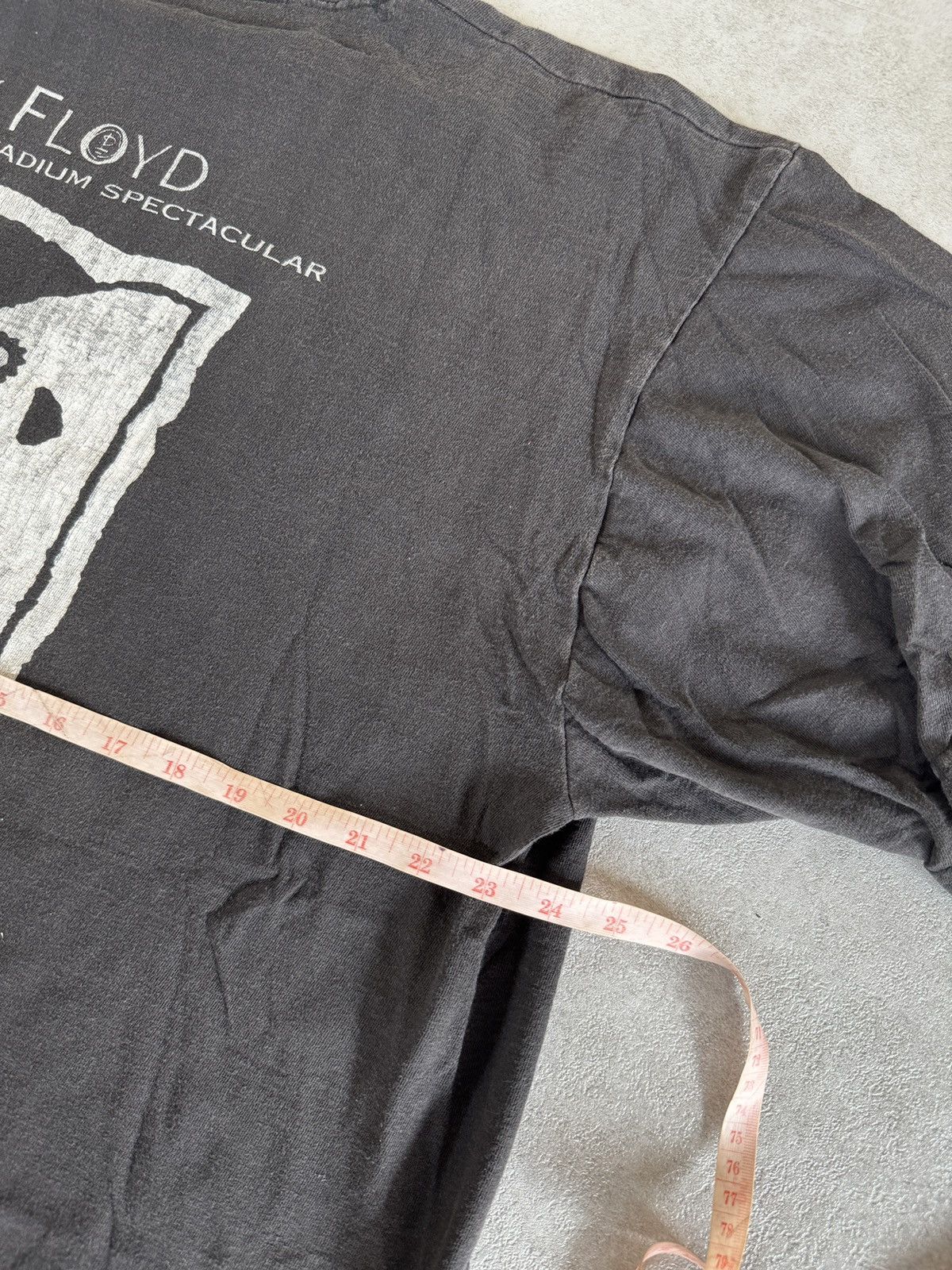 Band Tees × Pink Floyd × Vintage *SUPER RARE* VINTAGE PINK FLOYD 1994 90s HOOD TEE TOUR Size US XL / EU 56 / 4 - 10 Thumbnail