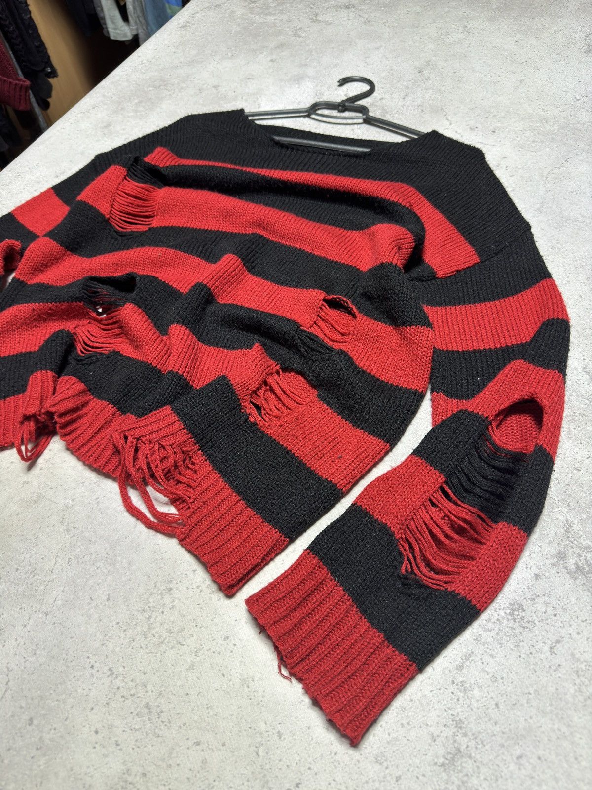 【SATIIIZ】Heren gradient grunge knit Grunge Knit Sweater | Y2K Wave