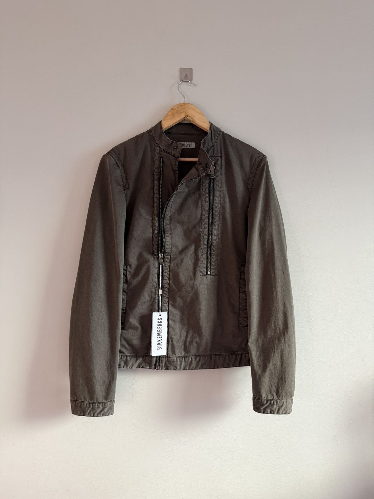 Dirk Bikkembergs Dirk Bikkembergs Archive Zip Jacket / Cropped Utility Style Size US M / EU 48-50 / 2 - 1 Thumbnail