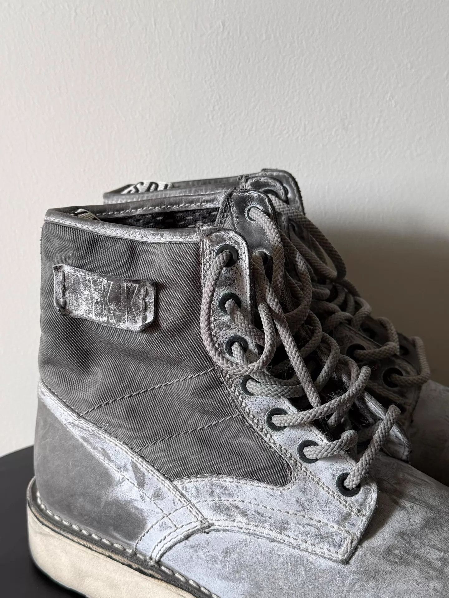 Dirk Bikkembergs Dirk B 00s Distressed Painted Cement Gray Military Boot 42 Size US 9 / EU 42 - 5 Thumbnail