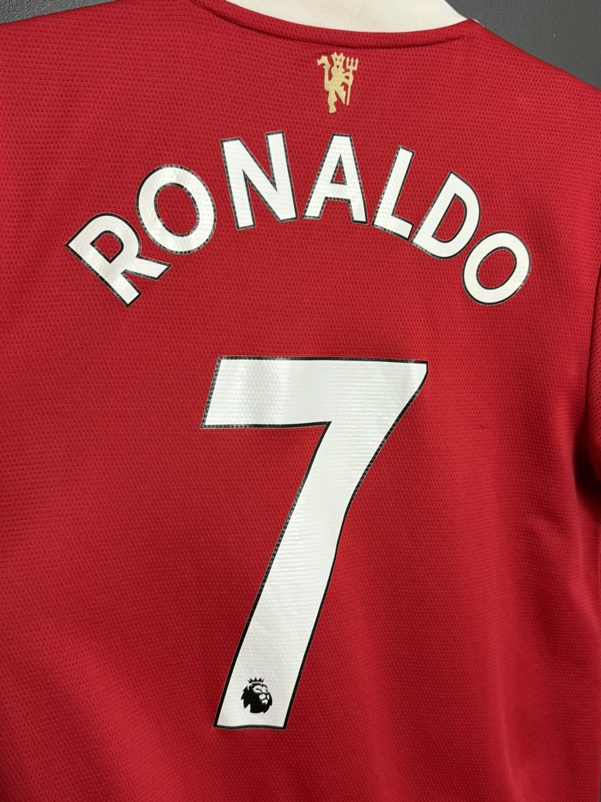 Adidas Manchester United 21/22 Home Ronaldo Football Jersey Size US S / EU 44-46 / 1 - 3 Thumbnail