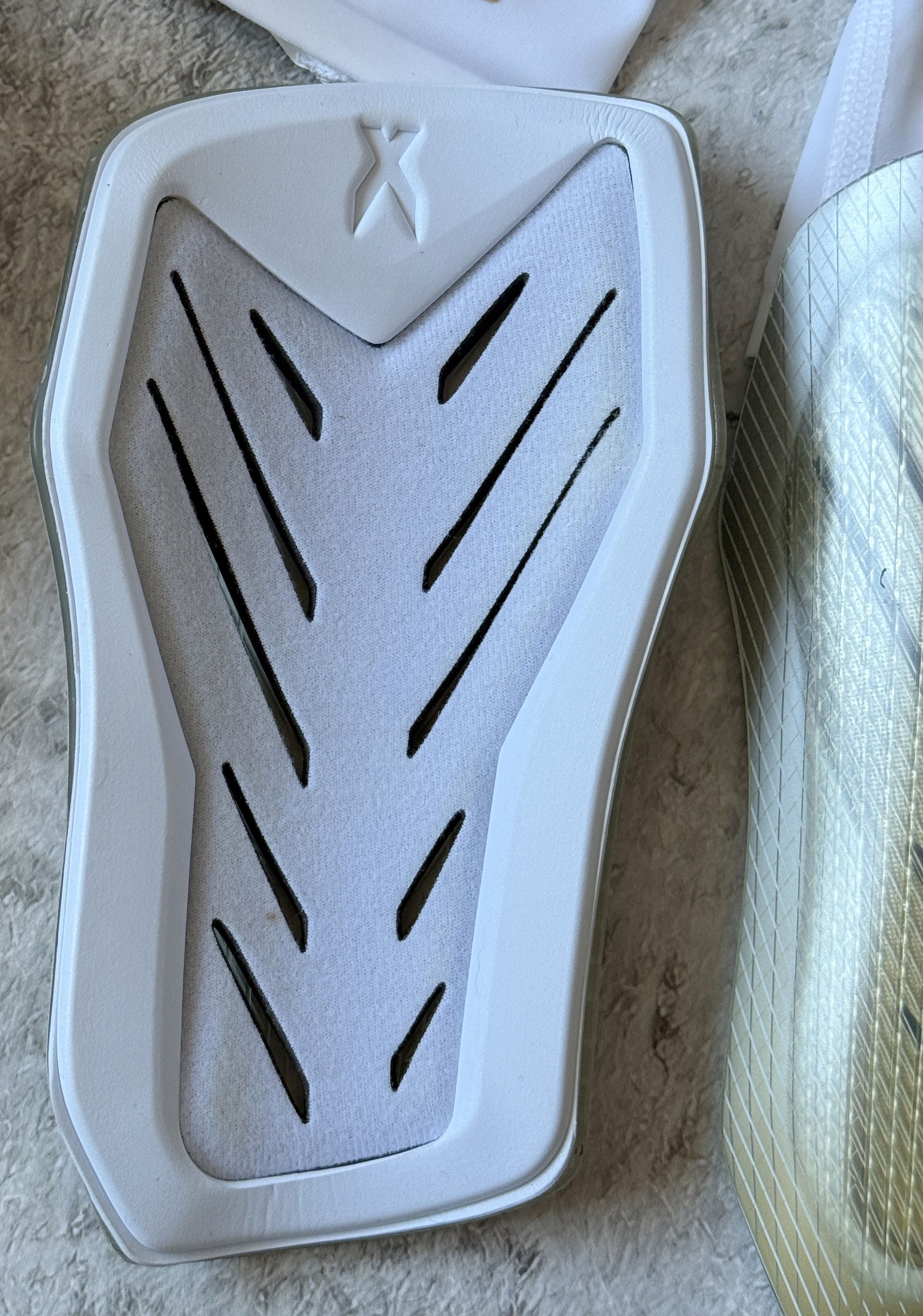 Adidas ADIDAS X PRO SIZE M FS0307 FOOTBALL SHIN PADS Size ONE SIZE - 7 Thumbnail