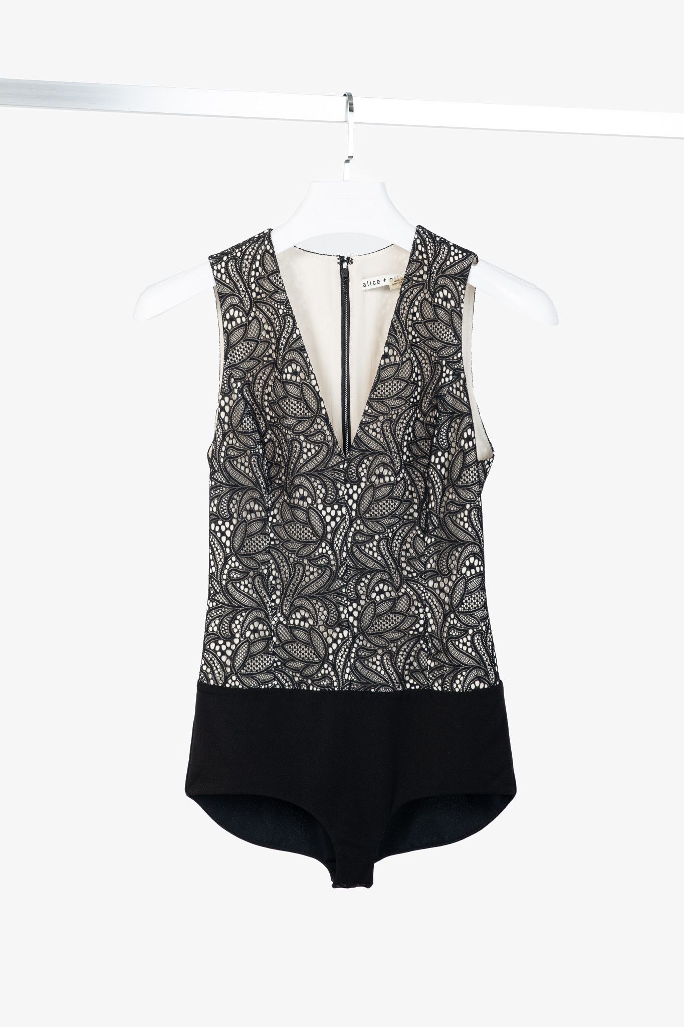 Alice + Olivia Alice + Olivia Zooey Black Seamed Lace Bodysuit Size XS / US 0-2 / IT 36-38 - 1 Thumbnail