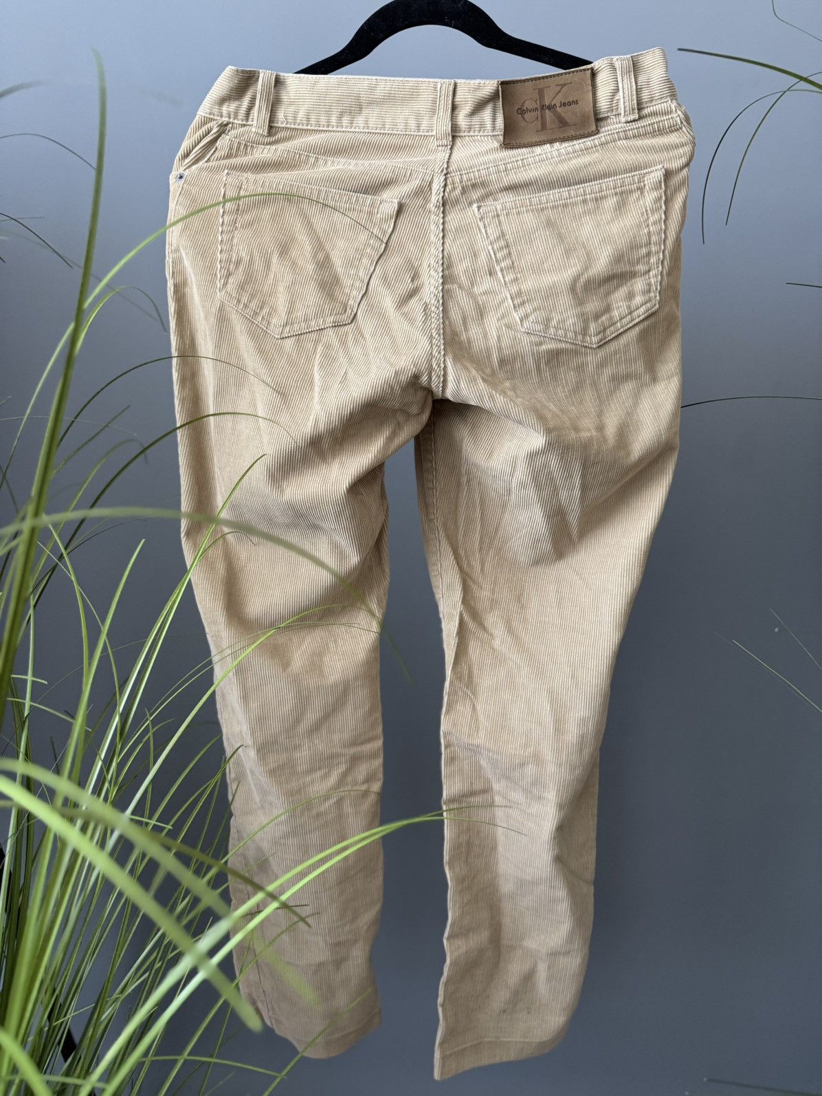 Calvin Klein Calvin Klein casual pants veluee Size US 28 / EU 44 - 2 Thumbnail
