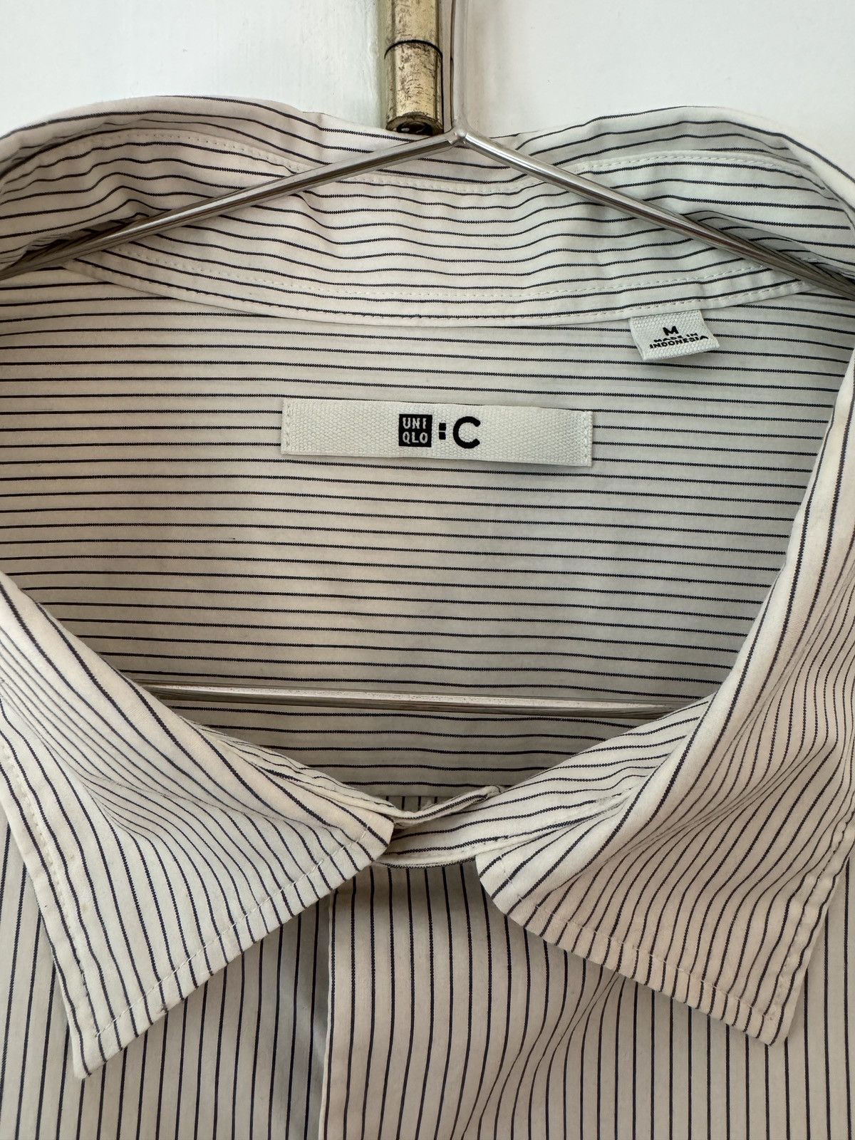 Uniqlo Uniqlo x Clare Waight Keller shirt Size US M / EU 48-50 / 2 - 2 Thumbnail
