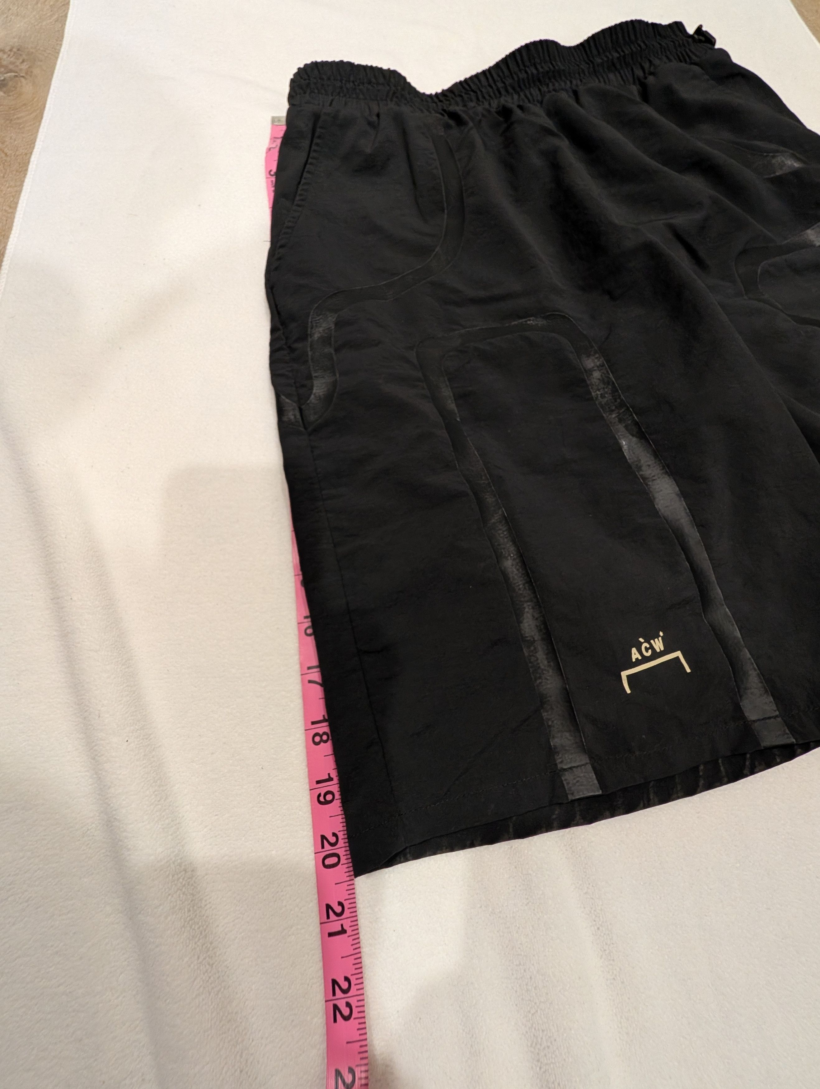 A-COLD-WALL* A-COLD-WALL* Black Welded Corbusier Track Shorts Size US 30 / EU 46 - 5 Thumbnail
