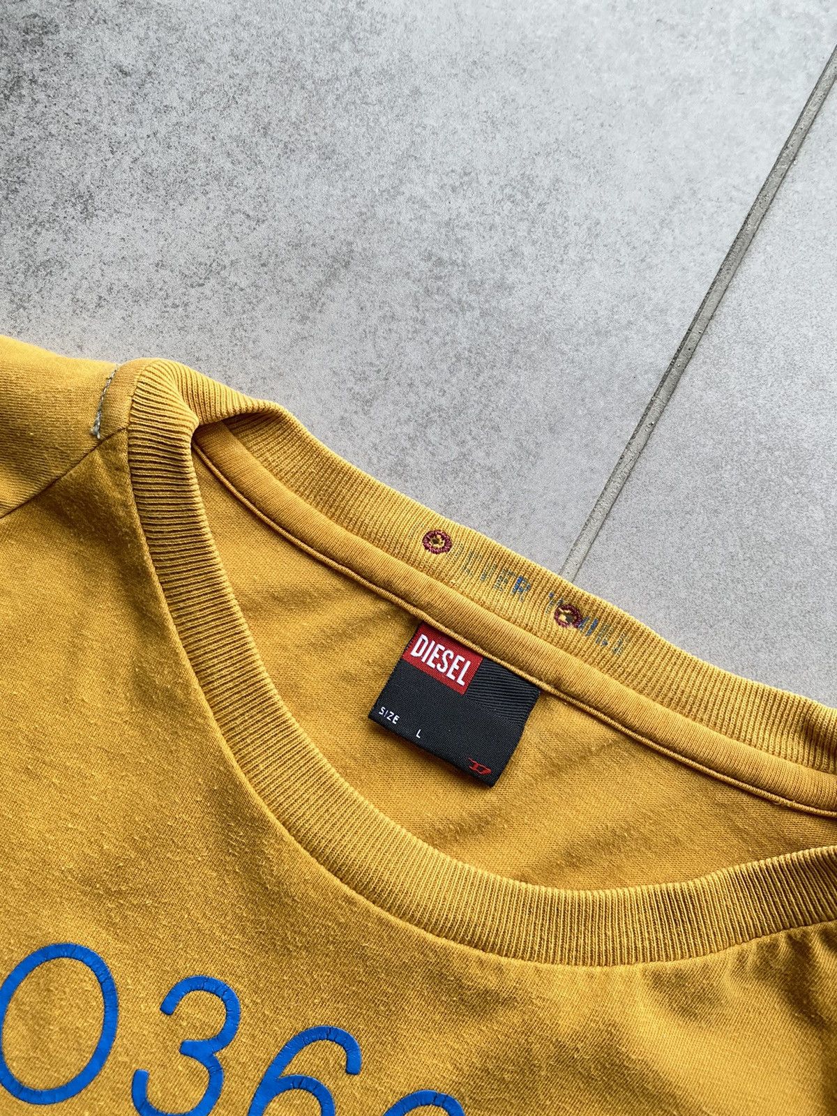 Diesel × Vintage Vintage Diesel Tee Size US L / EU 52-54 / 3 - 4 Thumbnail