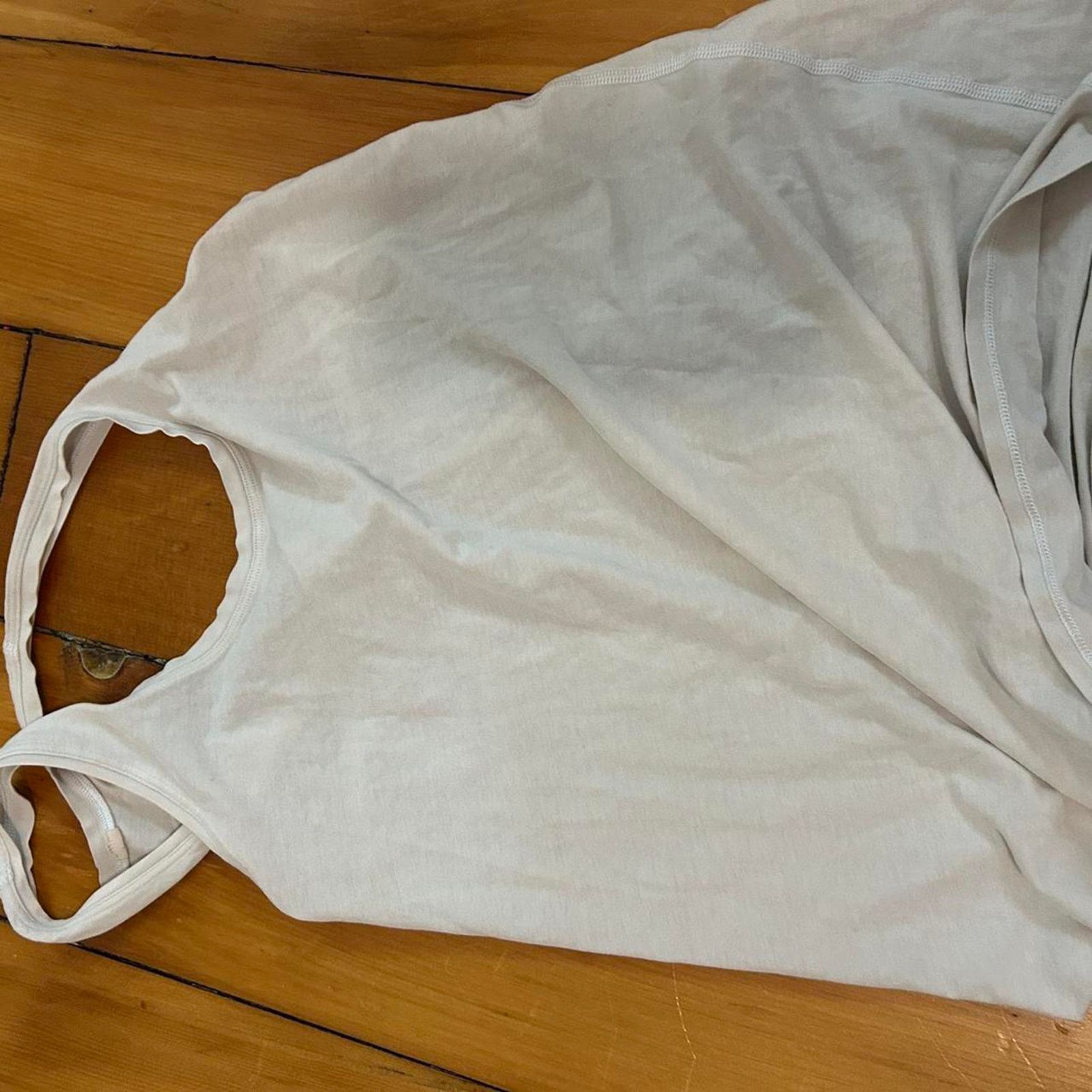Lululemon White lululemon tank top activewear Size S / US 4 / IT 40 - 2 Thumbnail