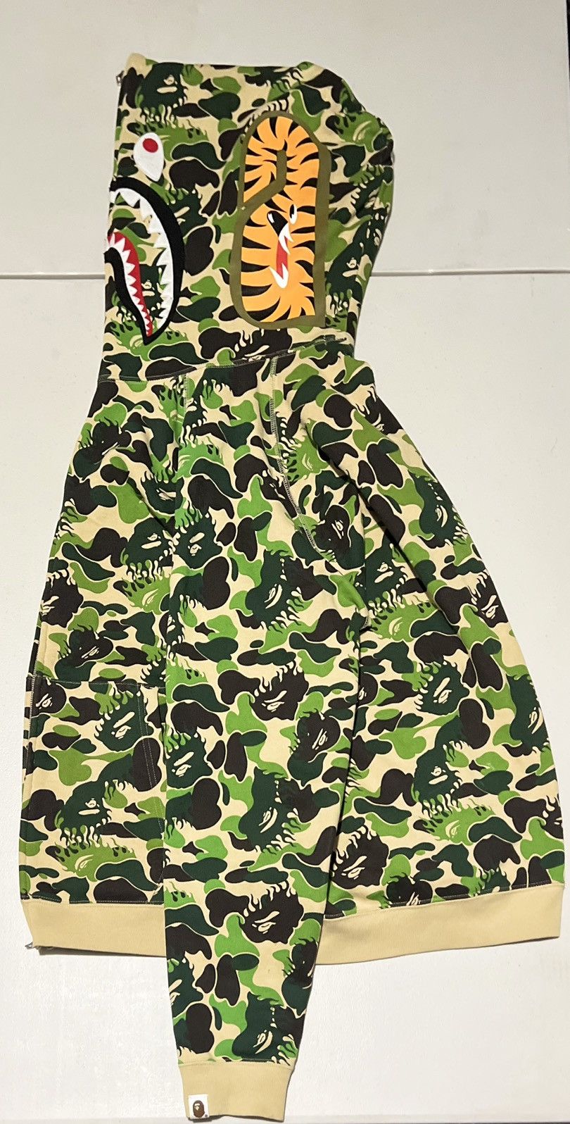 Bape BAPE Flame Green Camaflouge Full Zip Hoodie Size US L / EU 52-54 / 3 - 4 Thumbnail