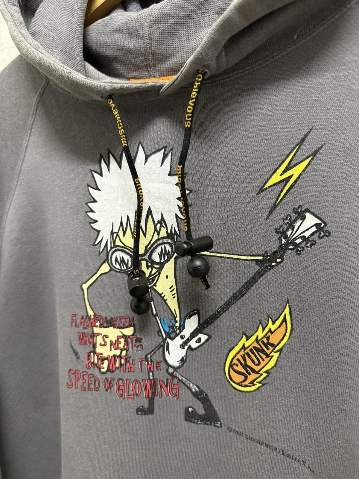 Japanese Brand Vintage 2000s Mischievous Skunk Ska Punk Hoodie Size US L / EU 52-54 / 3 - 4 Thumbnail