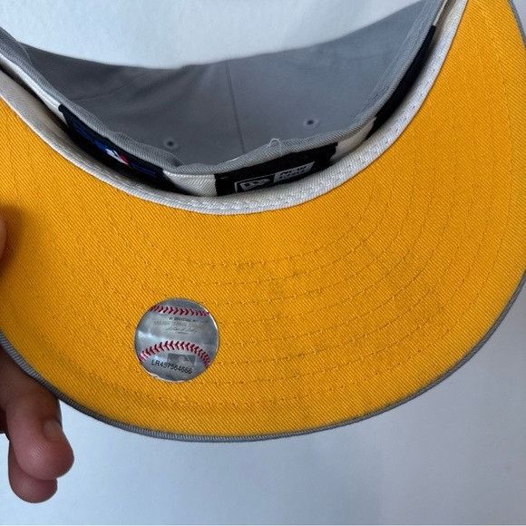 New Era PITTSBURG PIRATES MLB NEW ERA FITTED SZ 8 FLAT BILL CAP Size ONE SIZE - 7 Thumbnail