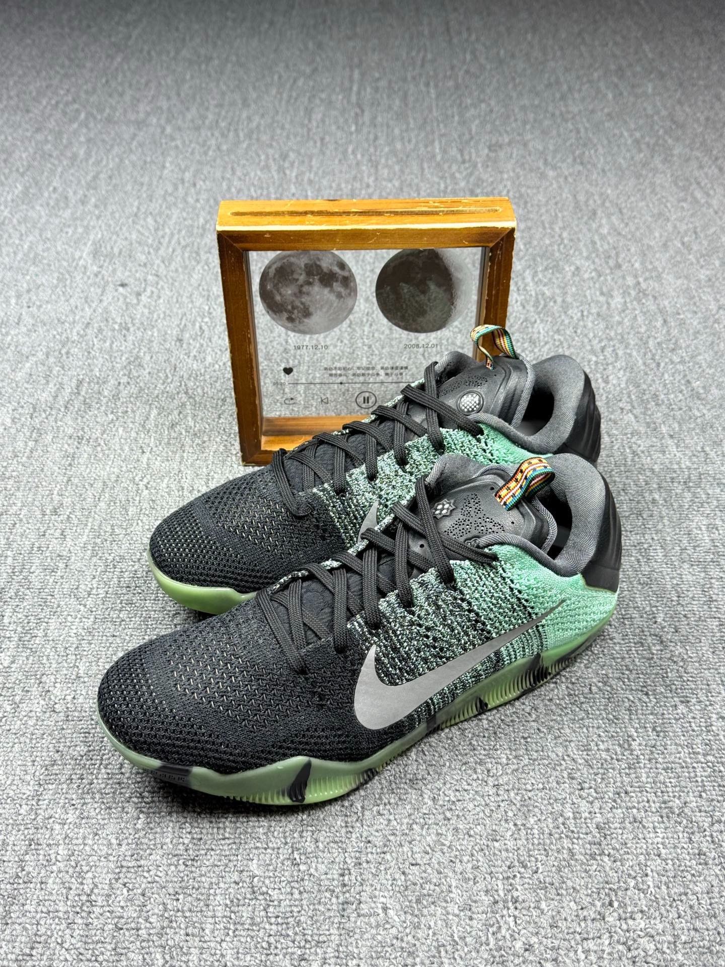 Nike Nike KOBE11 Gradient Multi Lowtop Sneakers 10 Men Size US 10 / EU 43 - 1 Thumbnail