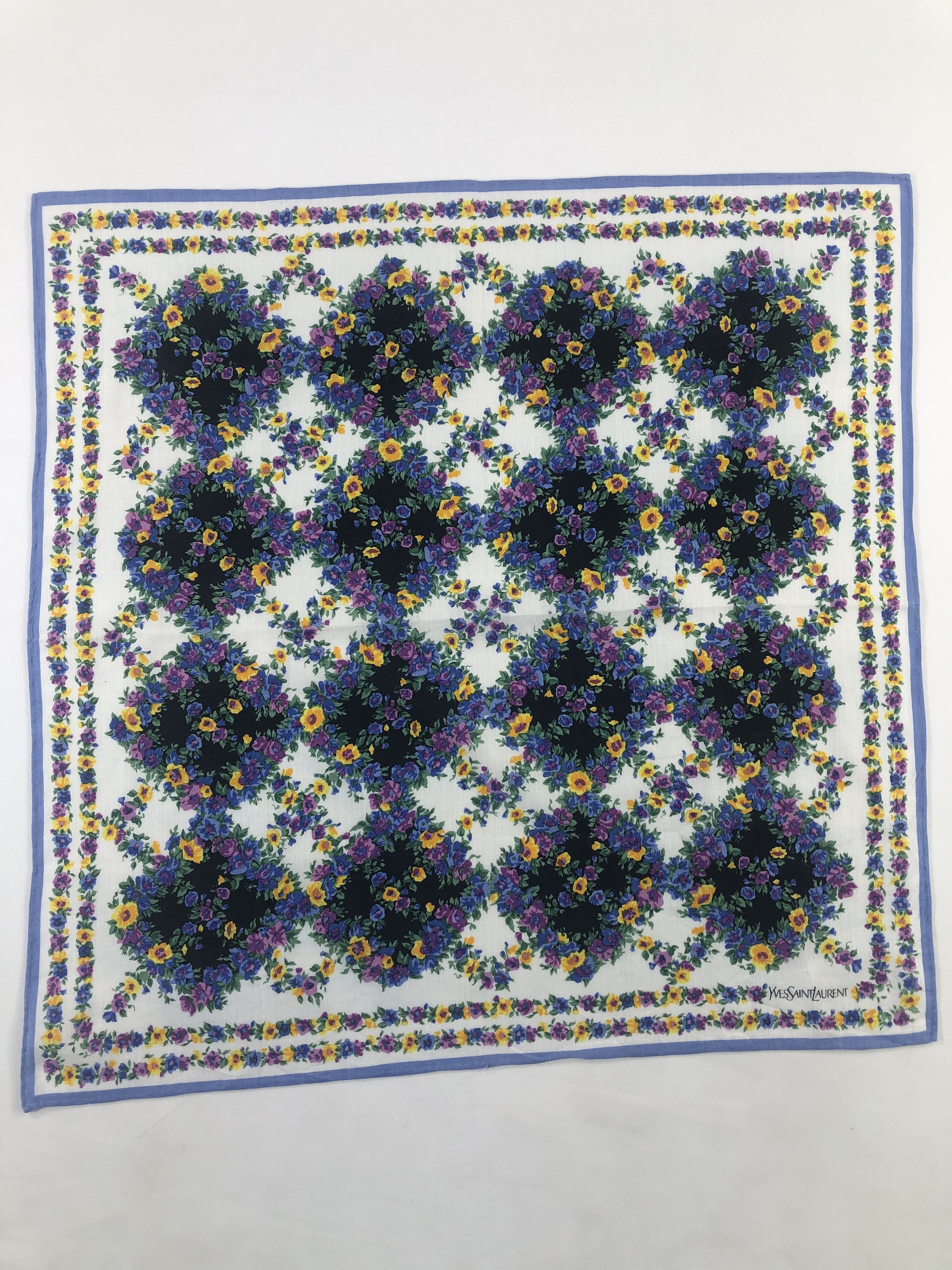 Yves Saint Laurent Yves Saint Laurent Handkerchief / Bandana / Neckerchief Size ONE SIZE - 2 Thumbnail