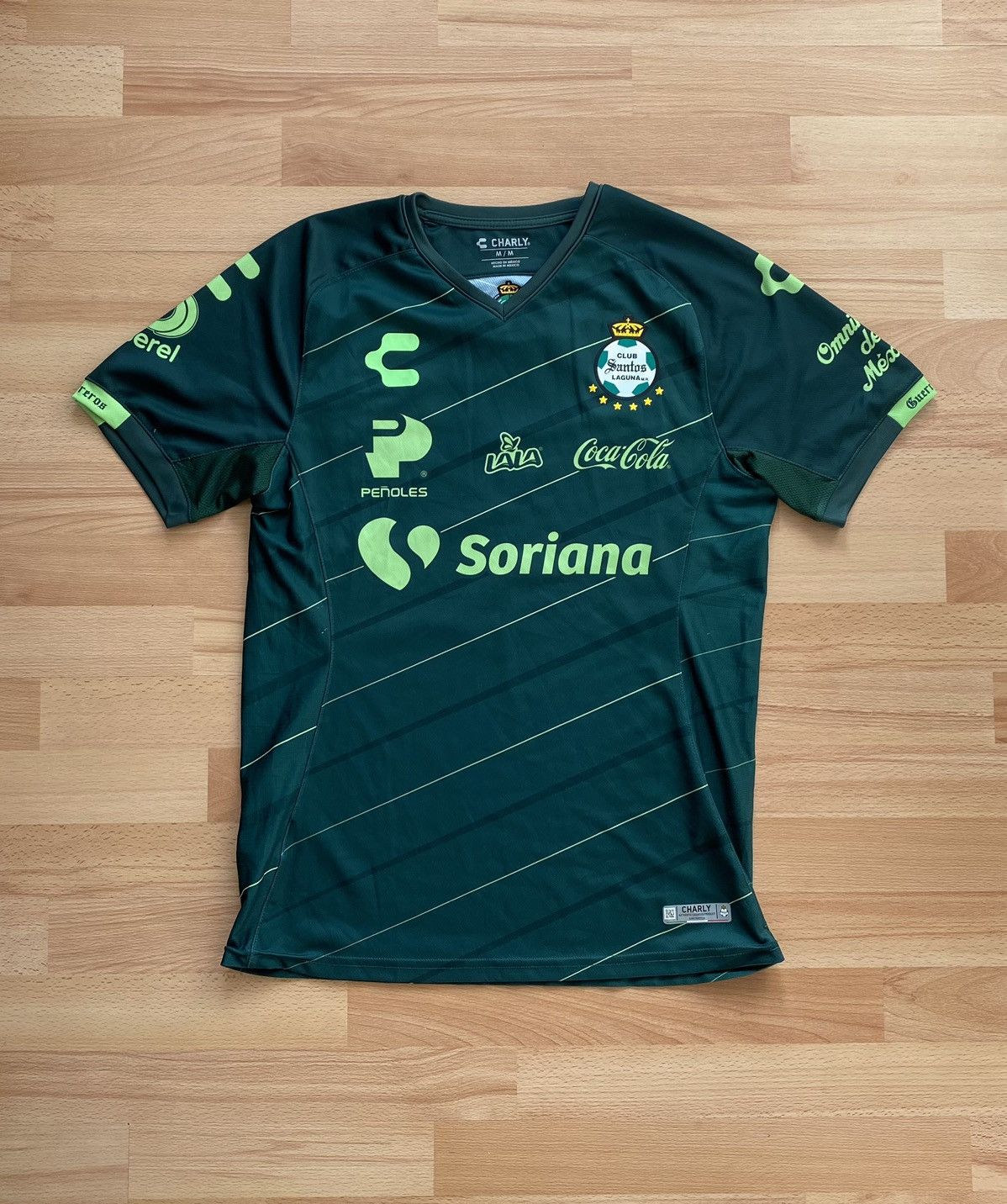 Other Santos Laguna Jersey GreenAuthentic Charly Jersey 2019-2020 Size US M / EU 48-50 / 2 - 1 Thumbnail