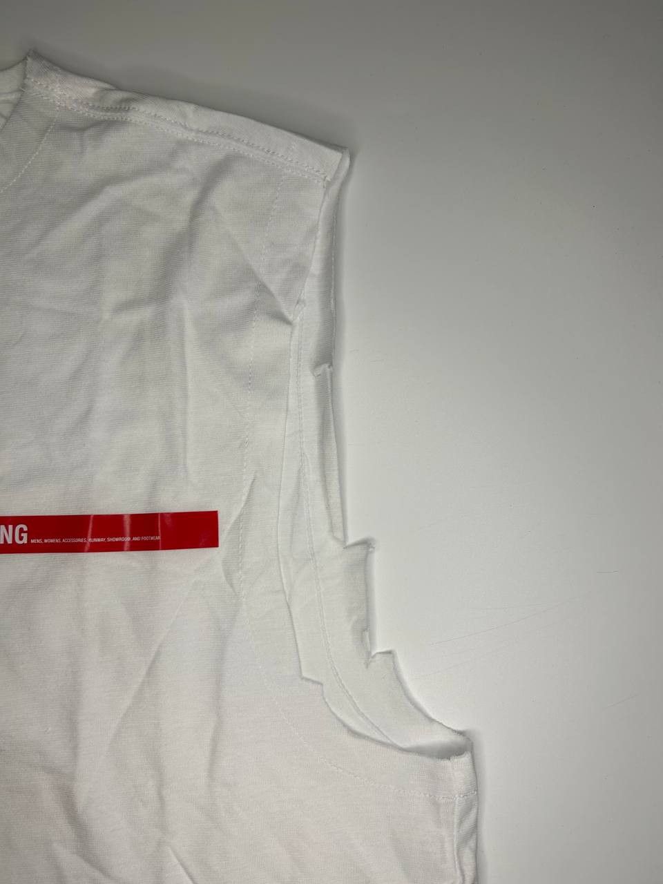 Helmut Lang Helmut Lang Red logo Tank Top (1451) Size US XS / EU 42 / 0 - 8 Thumbnail