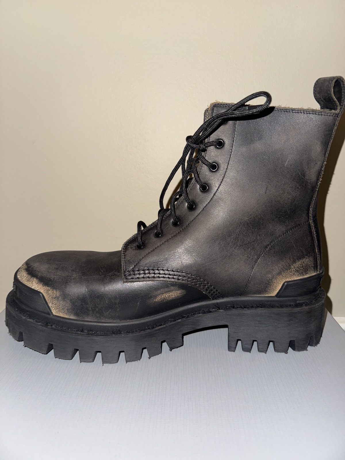 Balenciaga Strike Boots (Worn Out Leather) Size US 9 / EU 42 - 2 Thumbnail