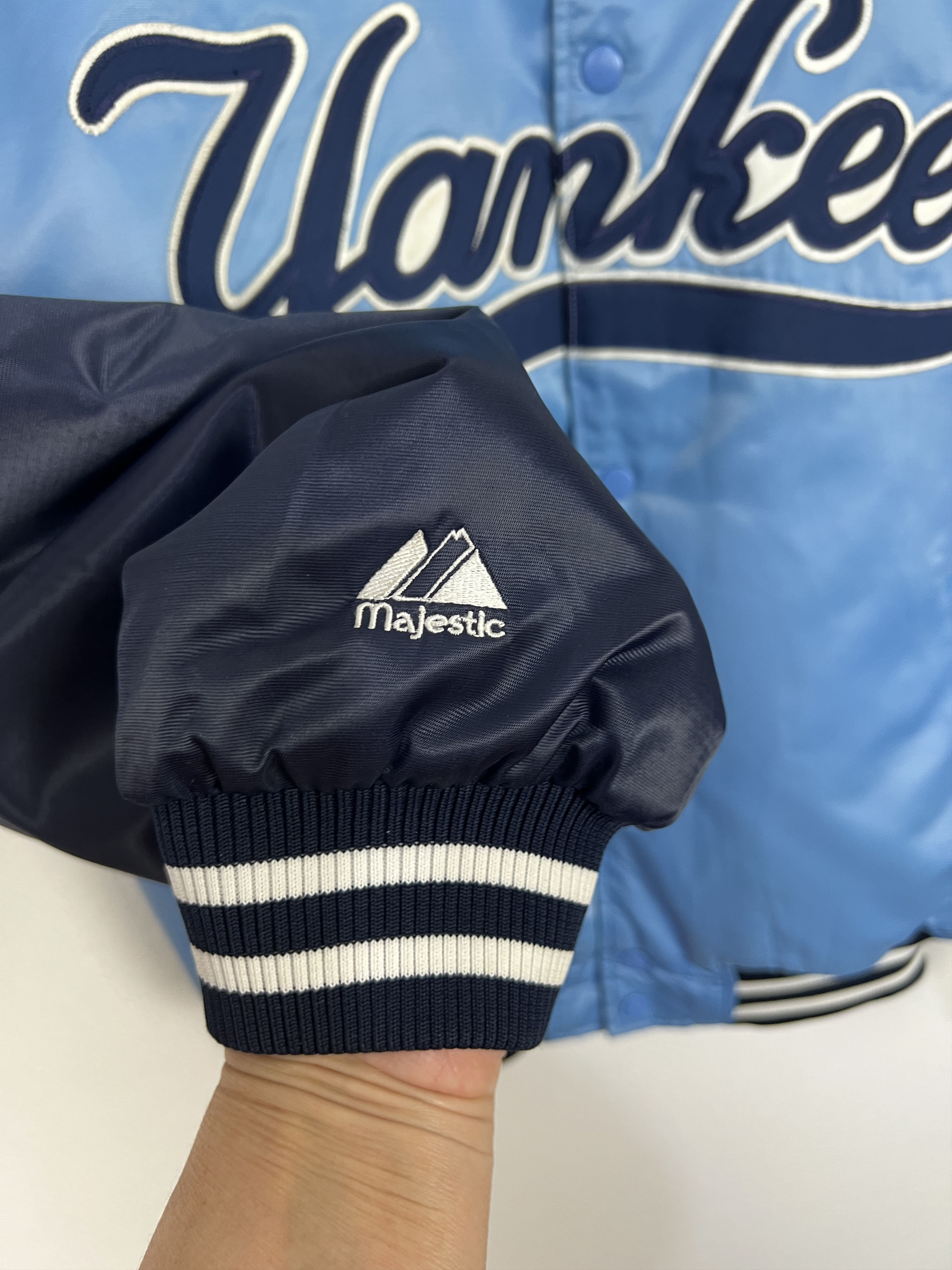 Majestic Vintage Majestic New York Yankees Satin Bomber Jacket MLB Size US L / EU 52-54 / 3 - 5 Thumbnail