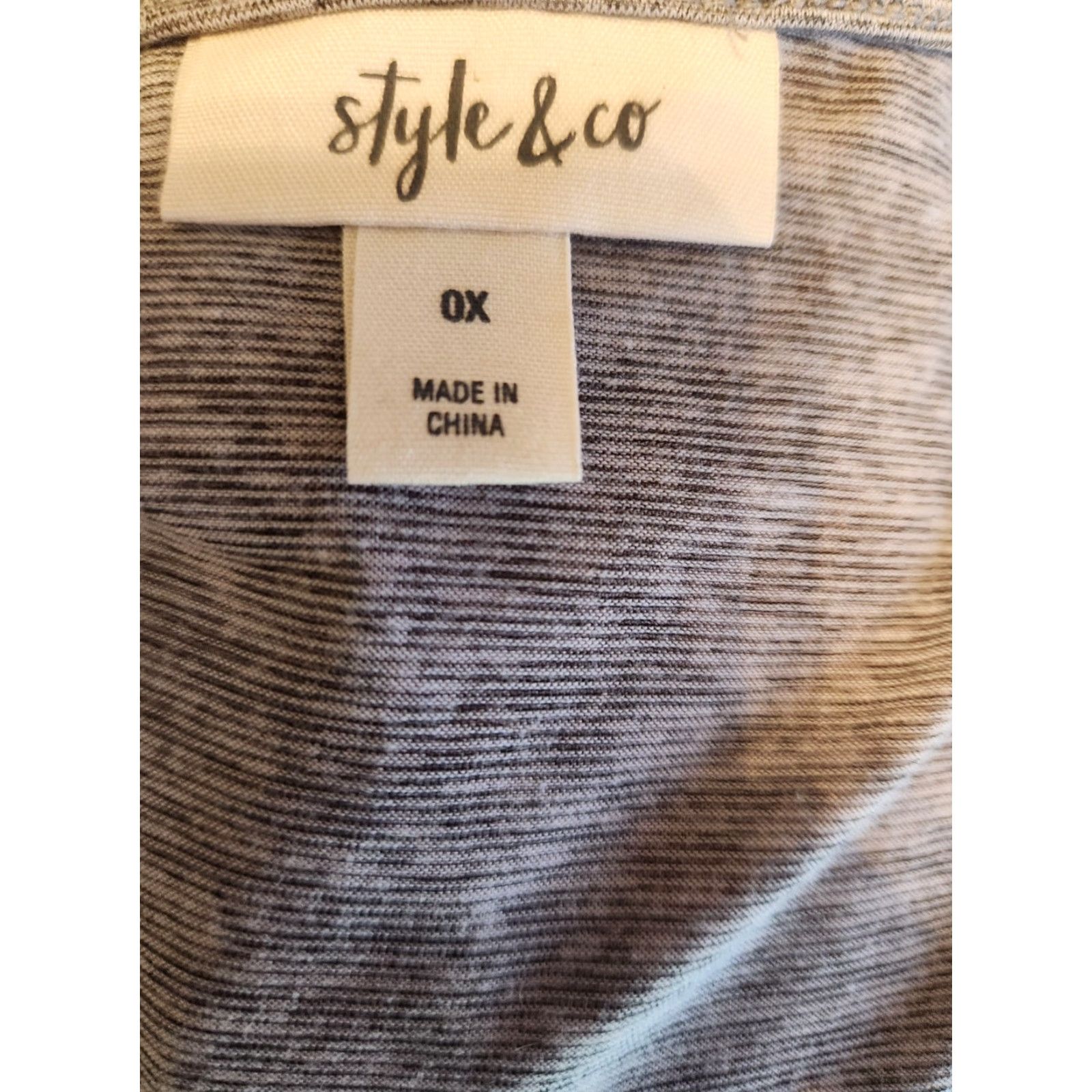 Style & Co Style & Co Gray Floral Print Long Sleeve Casual Knit Shirt 0X Women Plus Size Regular Adult XS? Size XL / US 12-14 / IT 48-50 - 4 Thumbnail