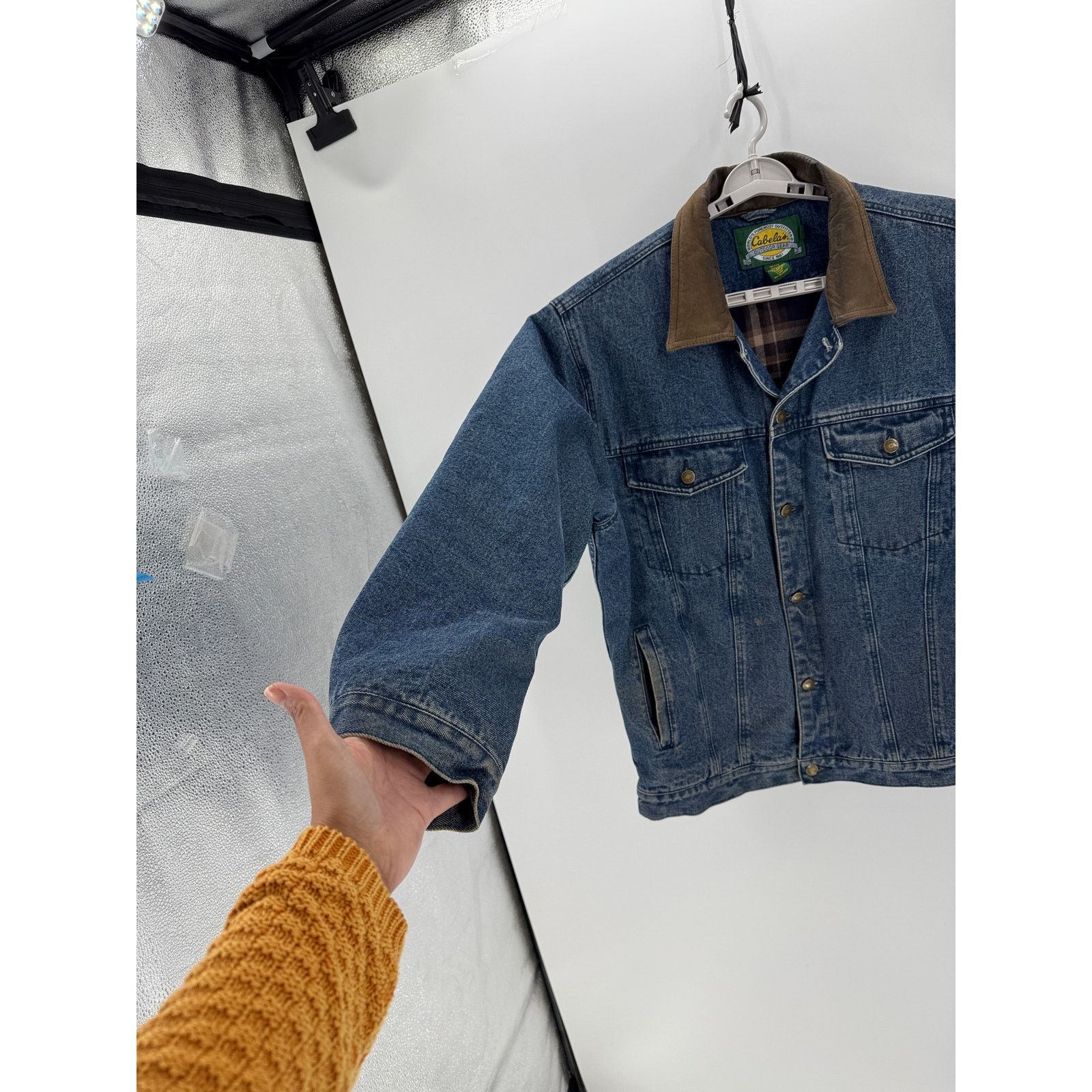 Cabelas vintage Cabela's flannel-lined denim jacket size L Tall 90s Size US L / EU 52-54 / 3 - 7 Thumbnail