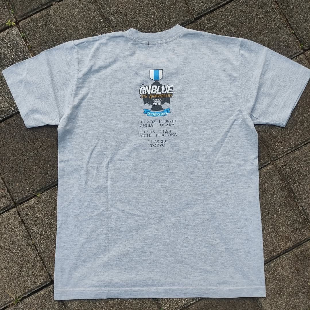 Band Tees CNBLUE 5th Anniversary Japan Tour 2016 Size US L / EU 52-54 / 3 - 2 Thumbnail