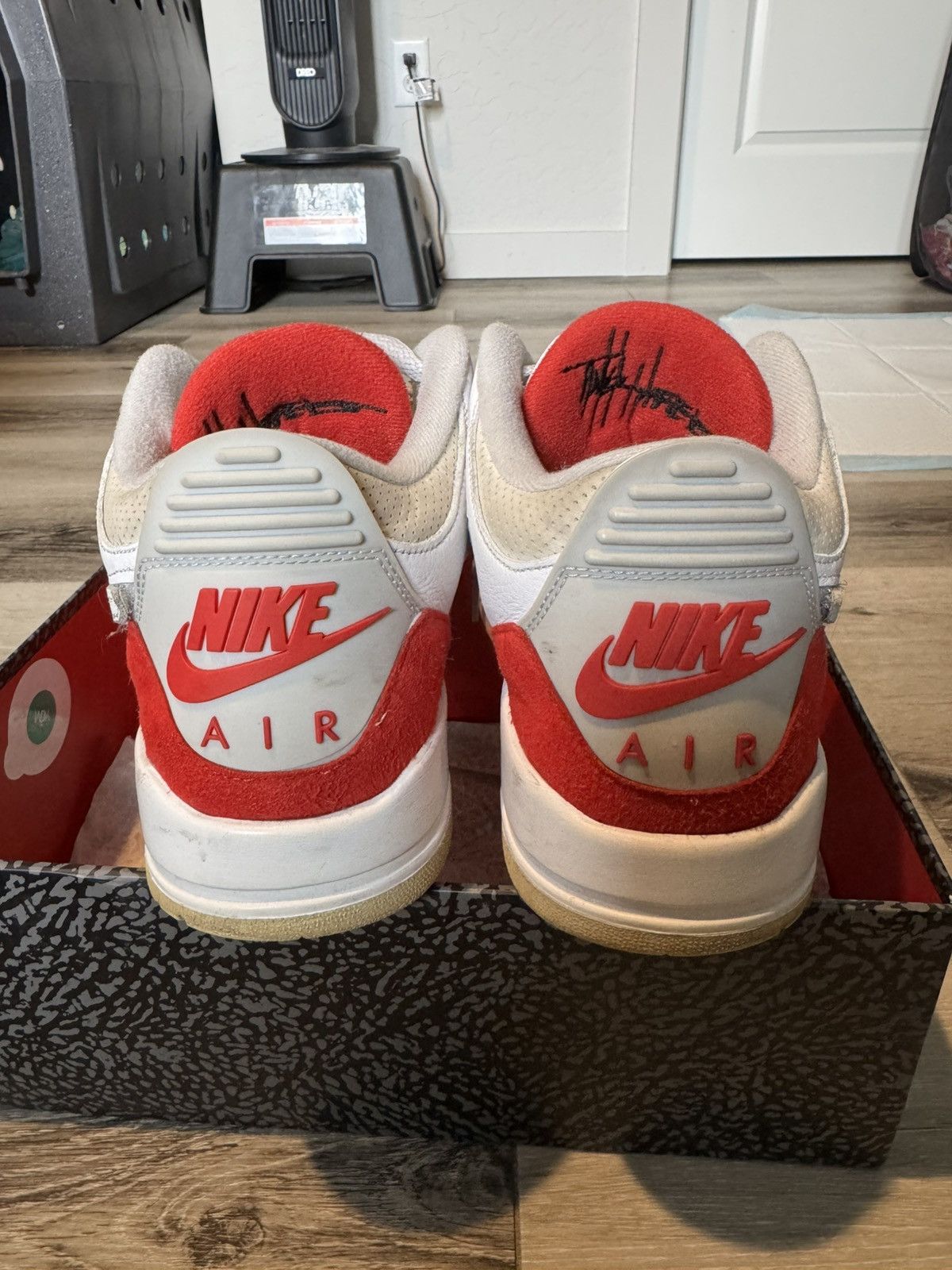 Jordan Brand Jordan 3 Retro Tinker “Air Max 1” Size US 9.5 / EU 42-43 - 3 Thumbnail