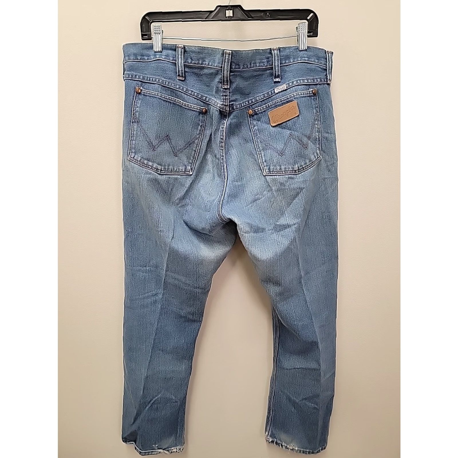 Wrangler VINTAGE Wrangler USA Made Jeans 910 38x30 Denim Blue Regular 5-Pocket Distressed Holes Motorcycle Cowboy USA Men Shorts Size US 38 / EU 54 - 6 Thumbnail