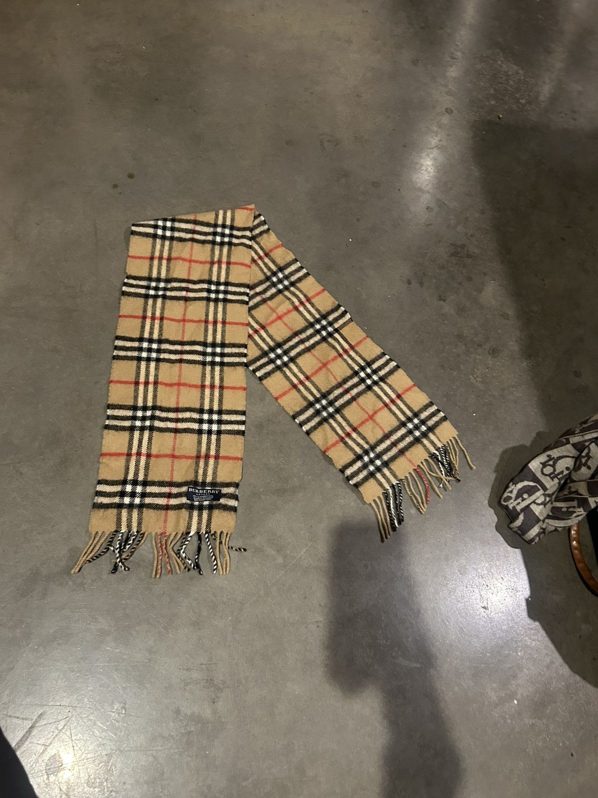 Burberry vintage burberry scarf Size ONE SIZE - 1 Thumbnail