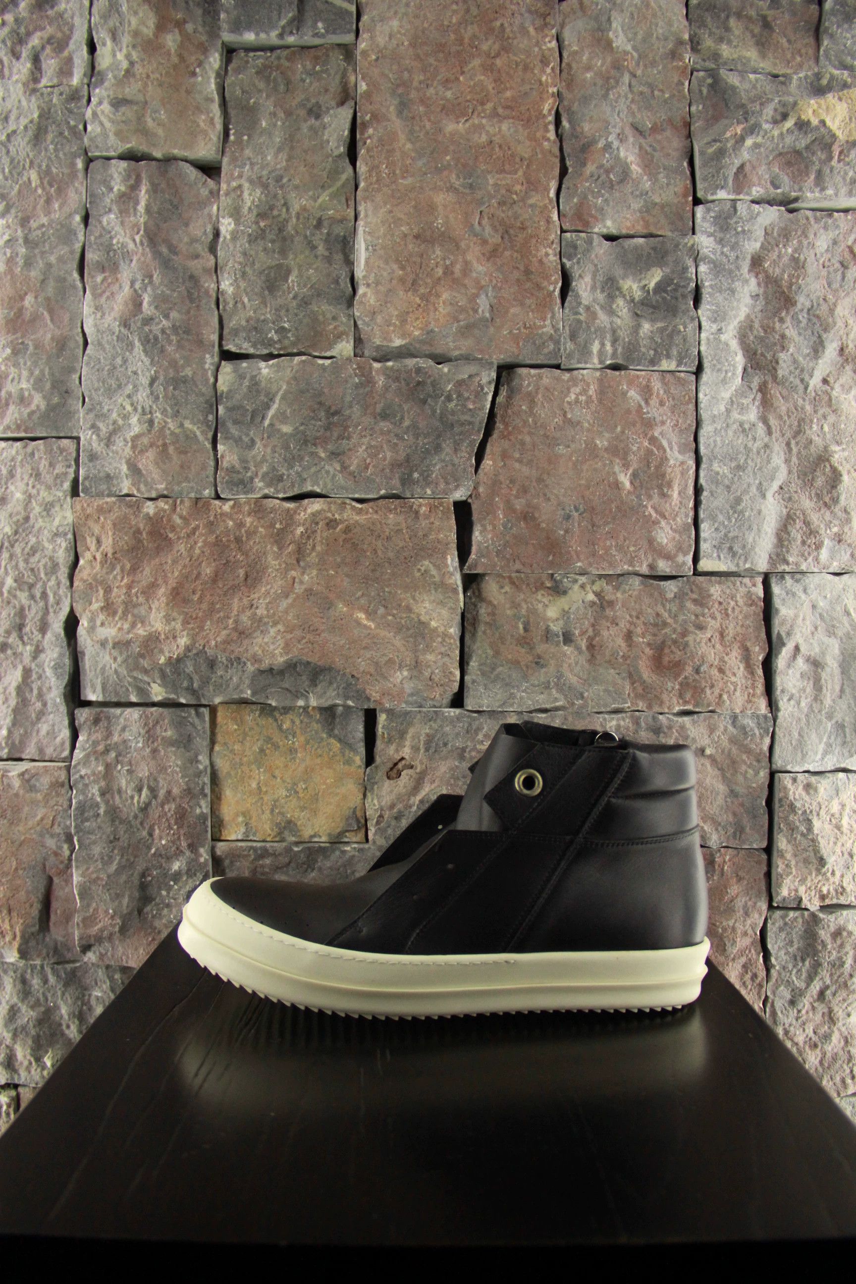 Rick Owens Rick Owens White Hitop Sneakers Men 7 Size US 7 / EU 40 - 1 Thumbnail