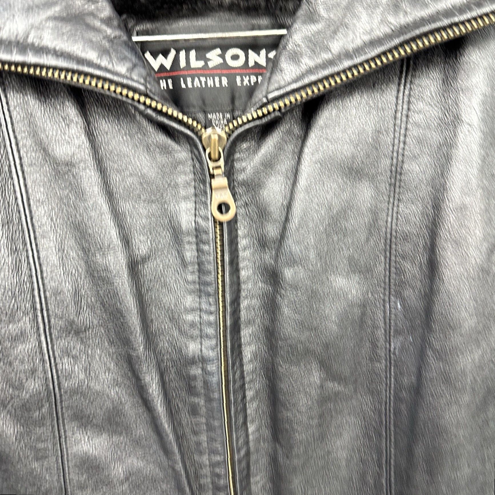 Vintage VINTAGE Wilsons Leather Jacket Womens XS Zip in Liner y2k Black Moto 90s Leather Jacket Womens XS Zip Lined Fur Trim Black 80s 90s Motorcycle Mens? Size XS / US 0-2 / IT 36-38 - 4 Thumbnail