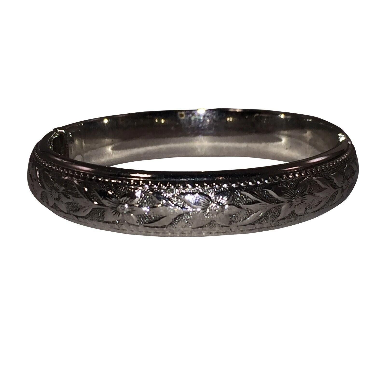 Designer Whiting and Davis Silver Tone Floral Design Bracelet Size ONE SIZE - 2 Thumbnail