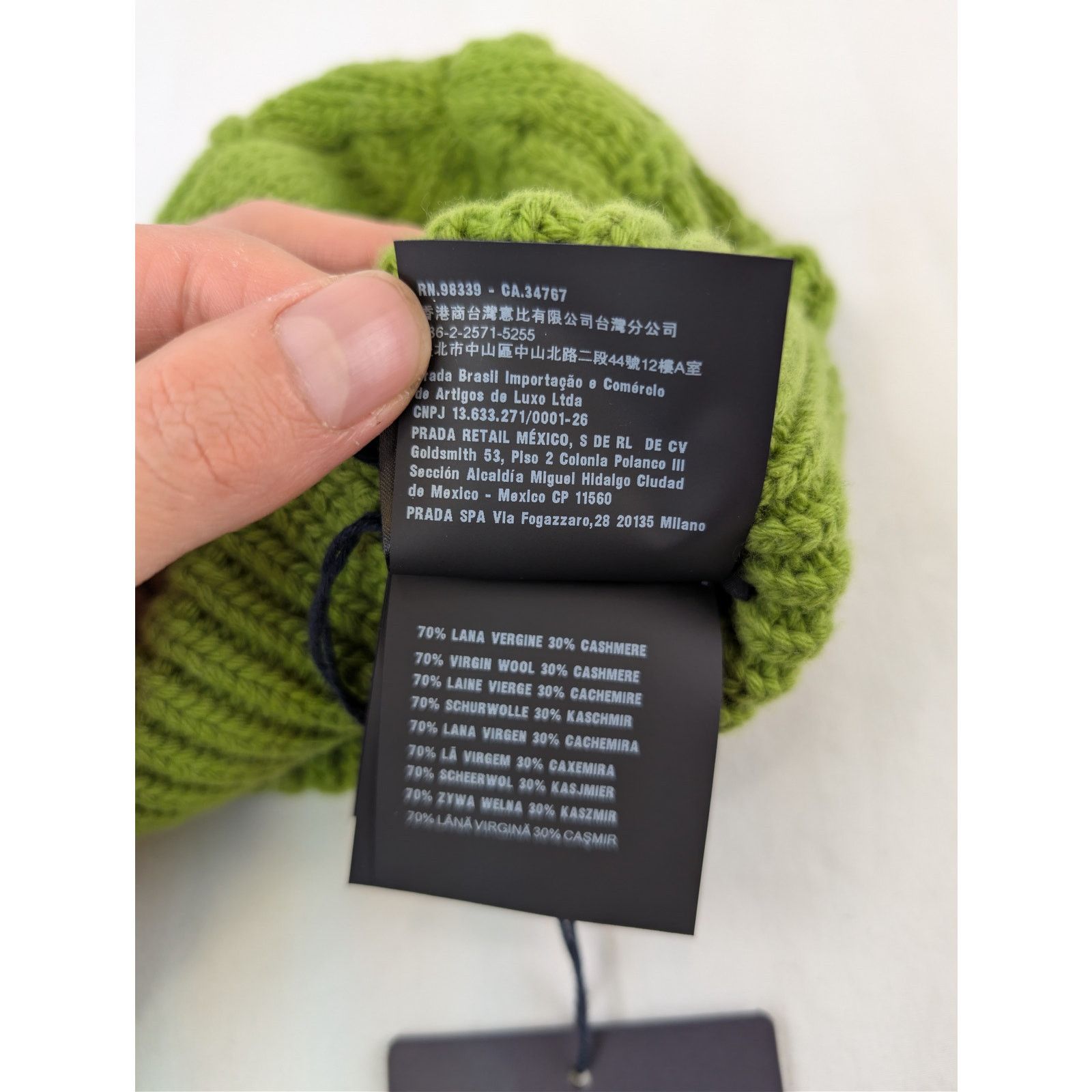 Prada o1rshd1 Size: L / Beanie Cap / Hat in Green Size ONE SIZE - 11 Thumbnail