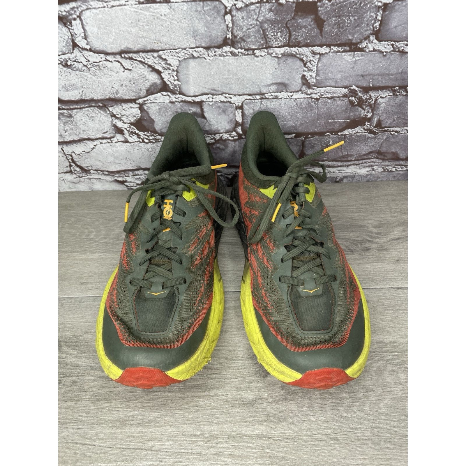 Hoka Hoka One Speedgoat 5 Thyme Fiesta Gray Fabric Red Yellow Gym Size US 12 / EU 45 - 2 Thumbnail