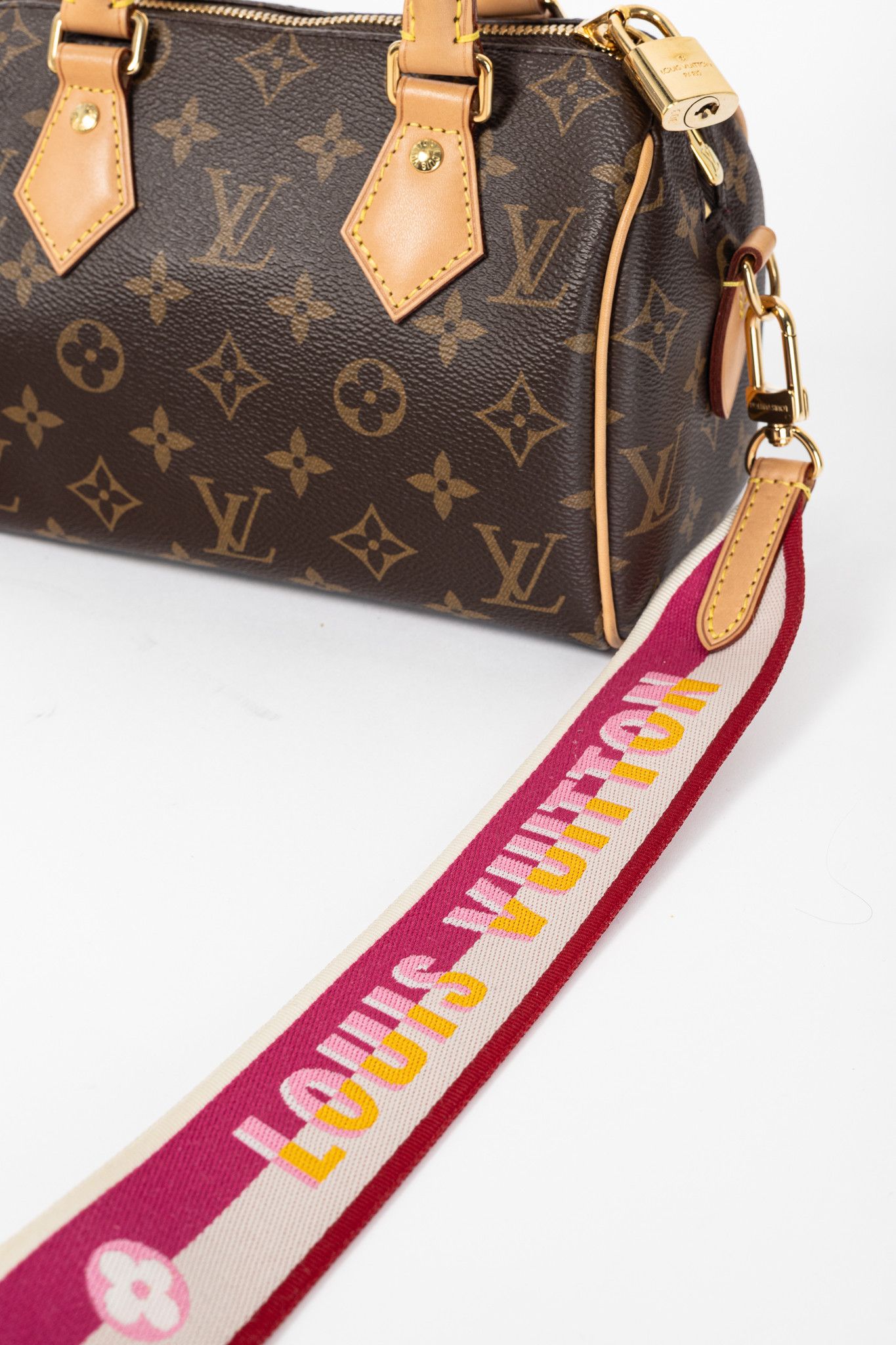 Louis Vuitton Louis Vuitton Speedy Bandouliere 20 Monogram Canvas Bag Size ONE SIZE - 7 Thumbnail