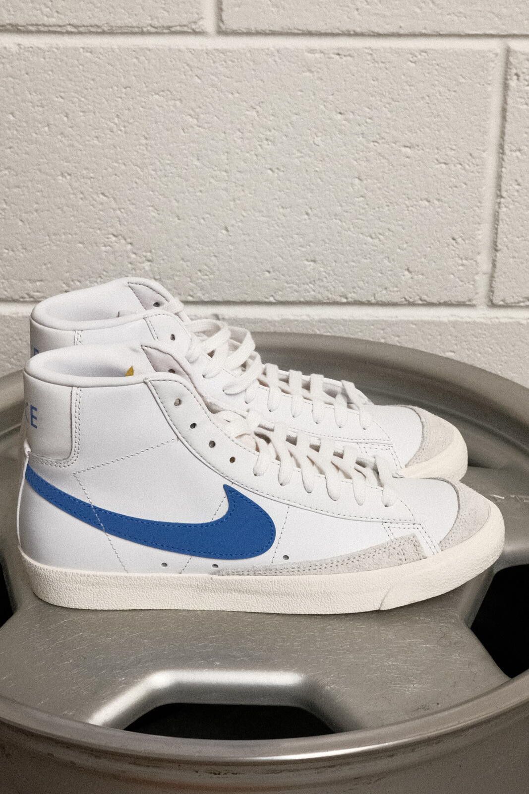 Nike Nike Blazer Mid White and Blue Sneakers US MEN 8.5 Size US 9 / EU 42 - 2 Thumbnail