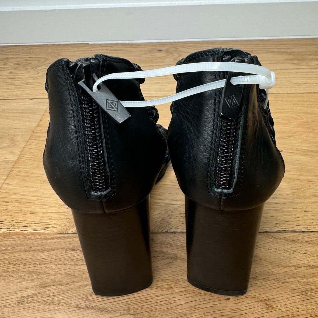 Donald Pliner NEW Donald Pliner Seska Braided Leather Block Heeled Sandals Size US 6 / IT 36 - 5 Thumbnail