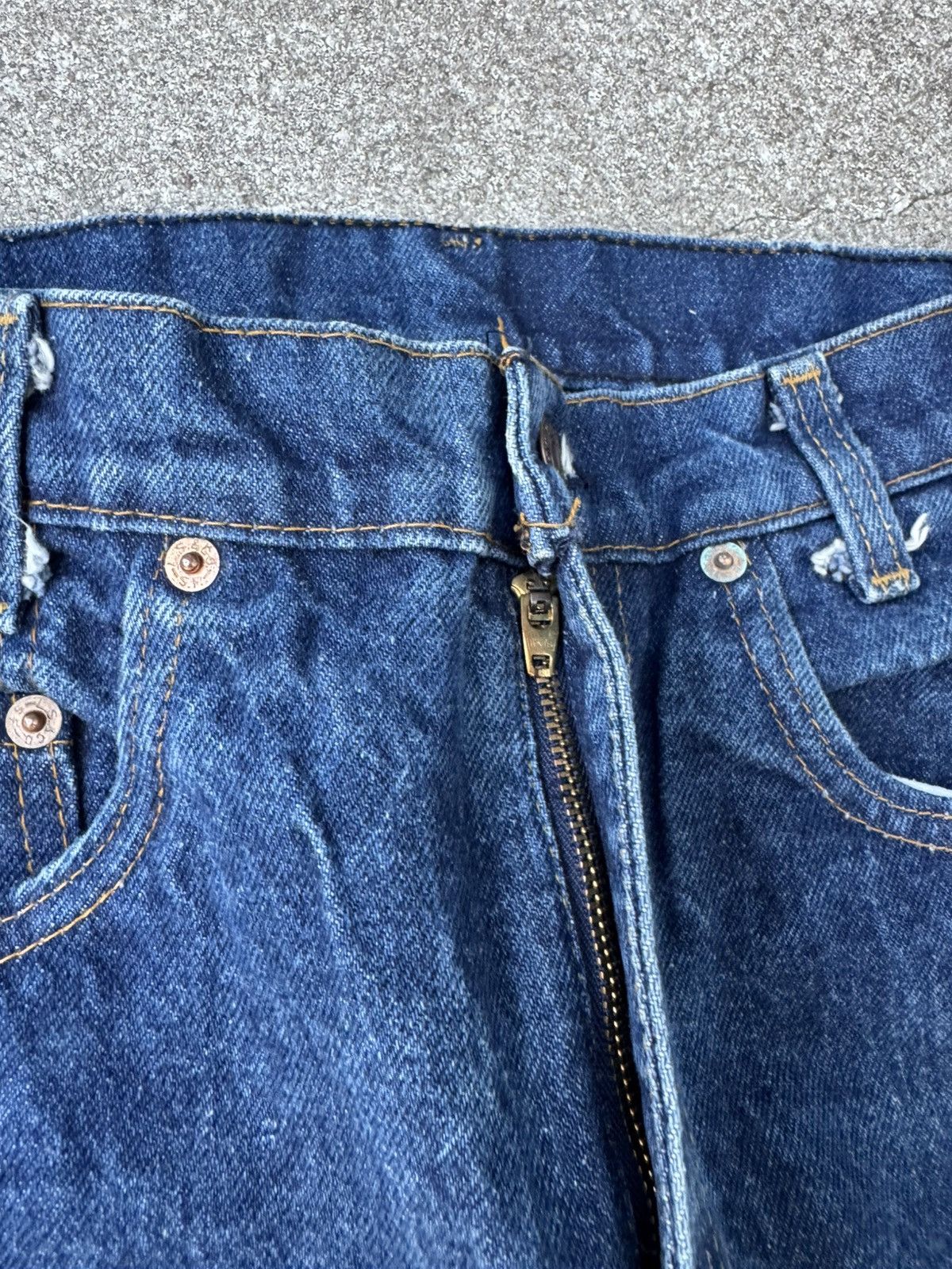 Levi's × Vintage Vintage 80’s Levi’s 509 Slim Fit Straight Dark Jeans 29x31 Size US 29 - 5 Thumbnail