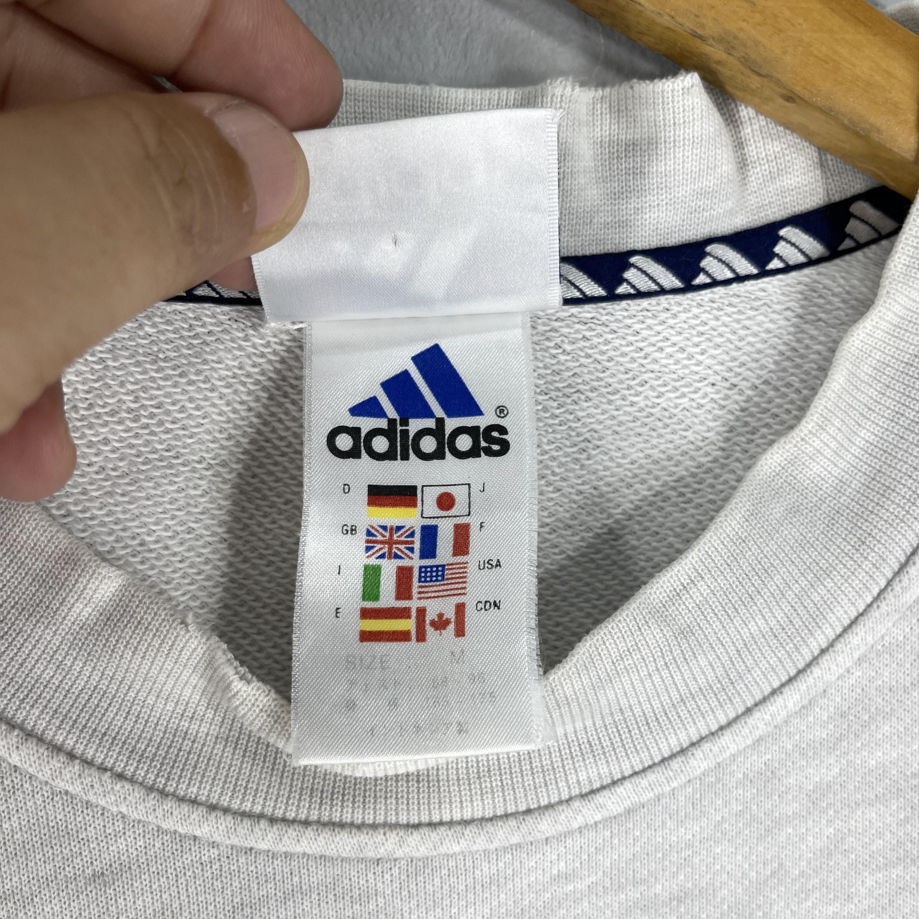 Adidas Vintage ADIDAS Big Logo Embroidery Distressed Sweatshirt Size US M / EU 48-50 / 2 - 8 Thumbnail
