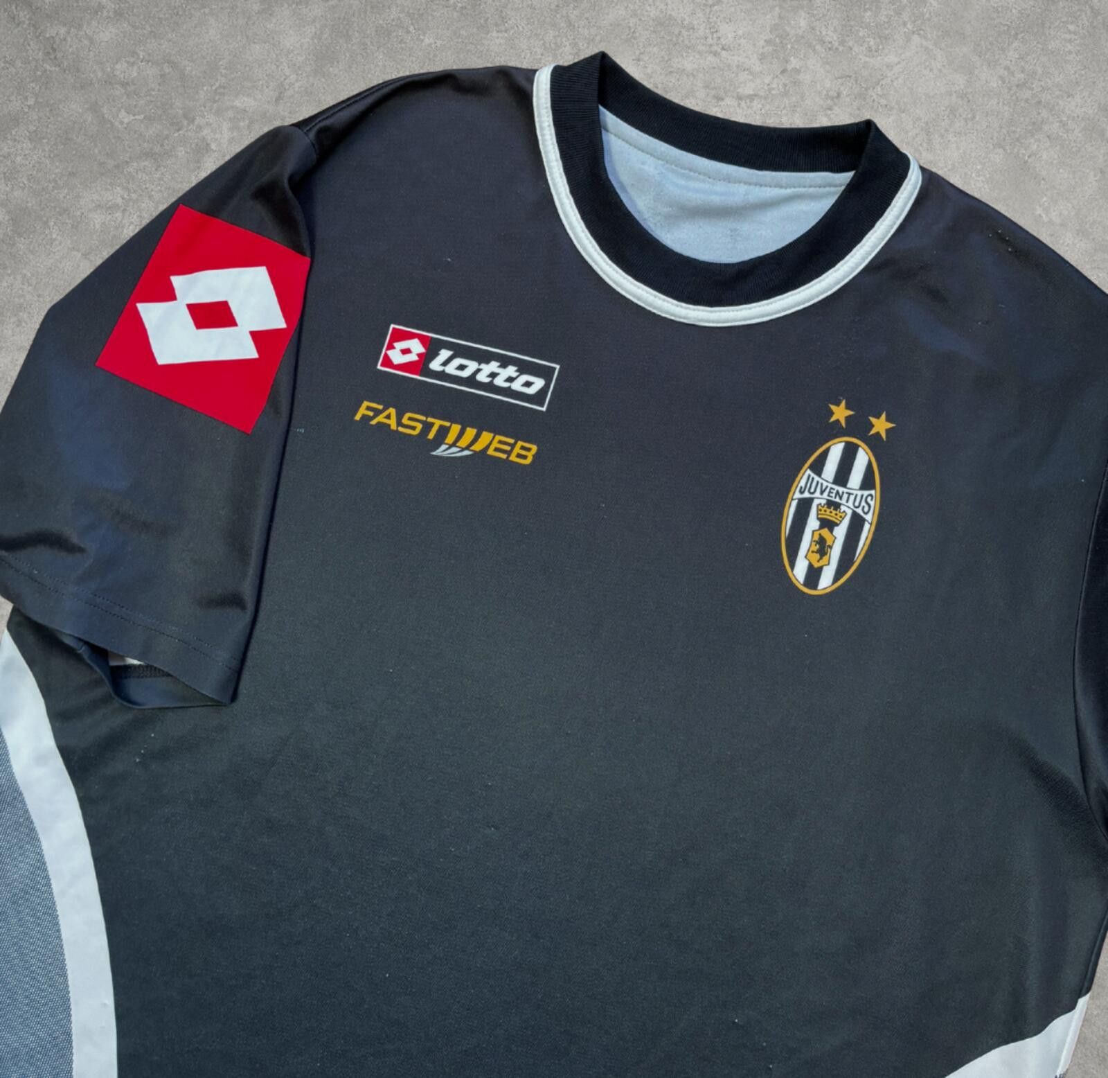 Lotto Sport 2001/02 Juventus Training Shirt Lotto (XL) Size US XL / EU 56 / 4 - 3 Thumbnail