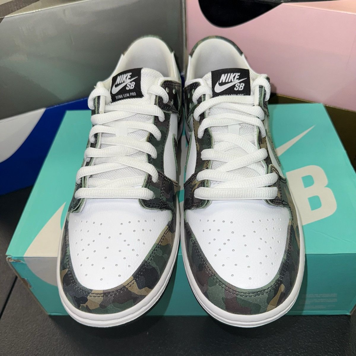 Nike Size 10.5 - Nike Zoom Dunk Pro SB Low Camo - 854866-331 Size US 10.5 / EU 43-44 - 4 Thumbnail