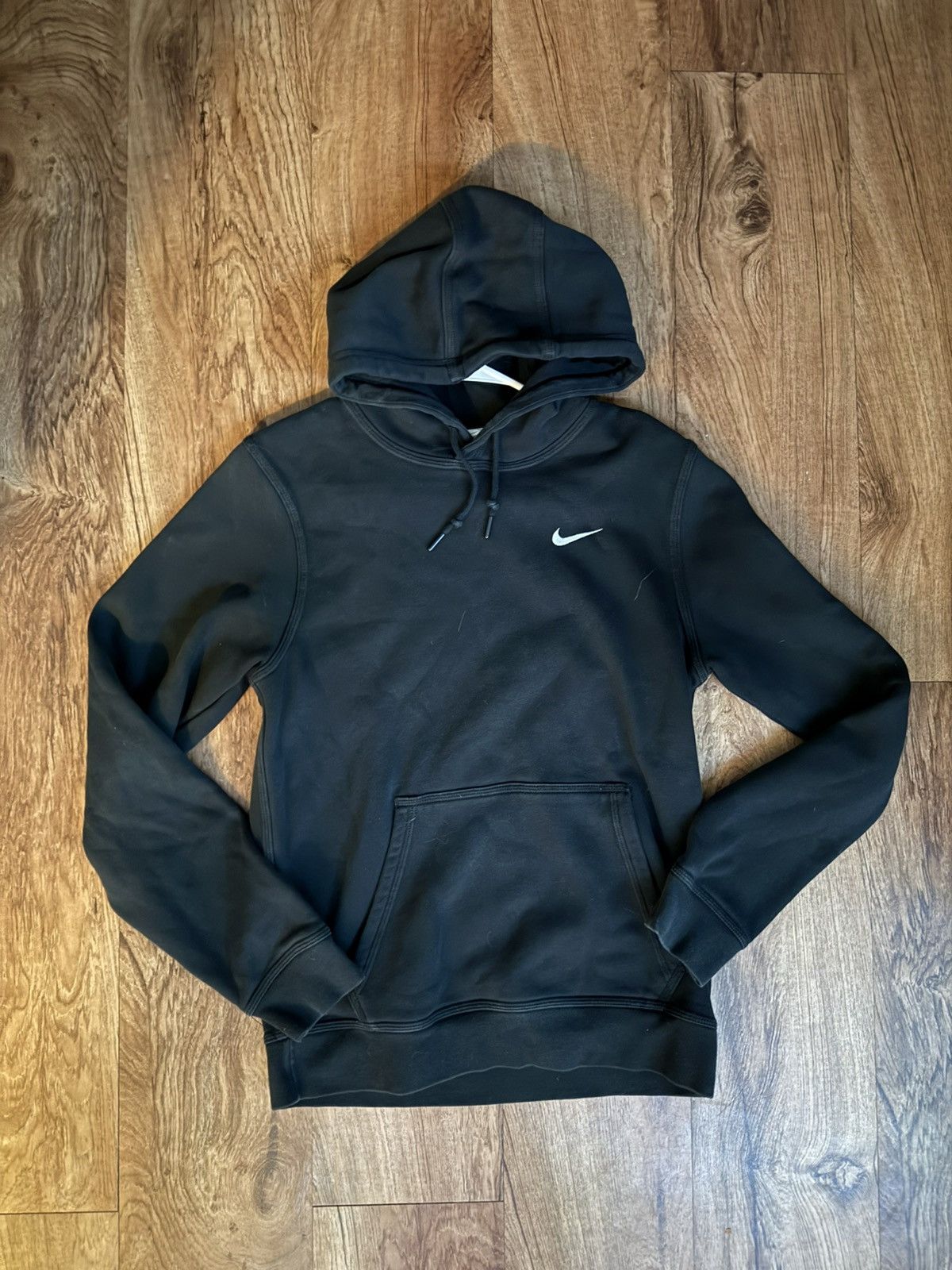 Nike NIKE vintage “black hoodie” Size US S / EU 44-46 / 1 - 1 Thumbnail