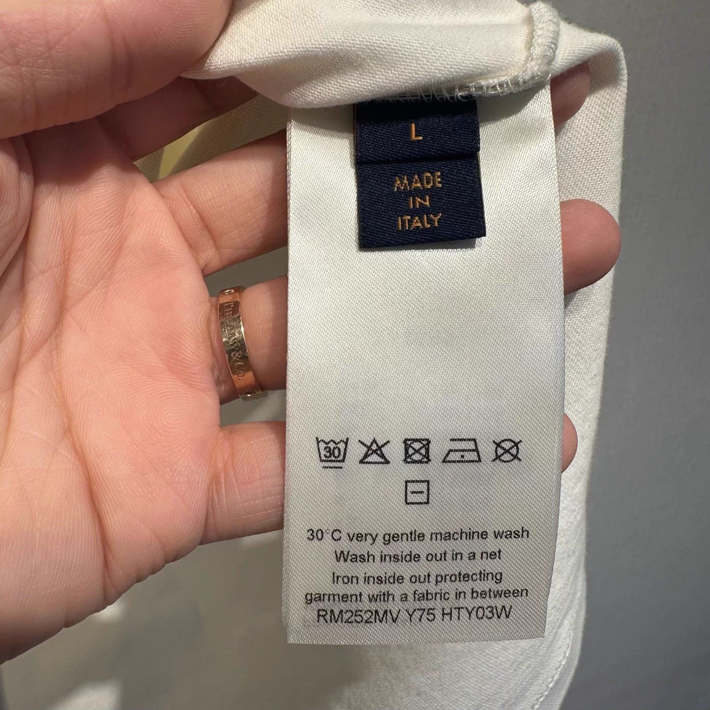 Louis Vuitton LV 25ss Rainbow Beaded Logo White Short Sleeve L Size US L / EU 52-54 / 3 - 6 Thumbnail