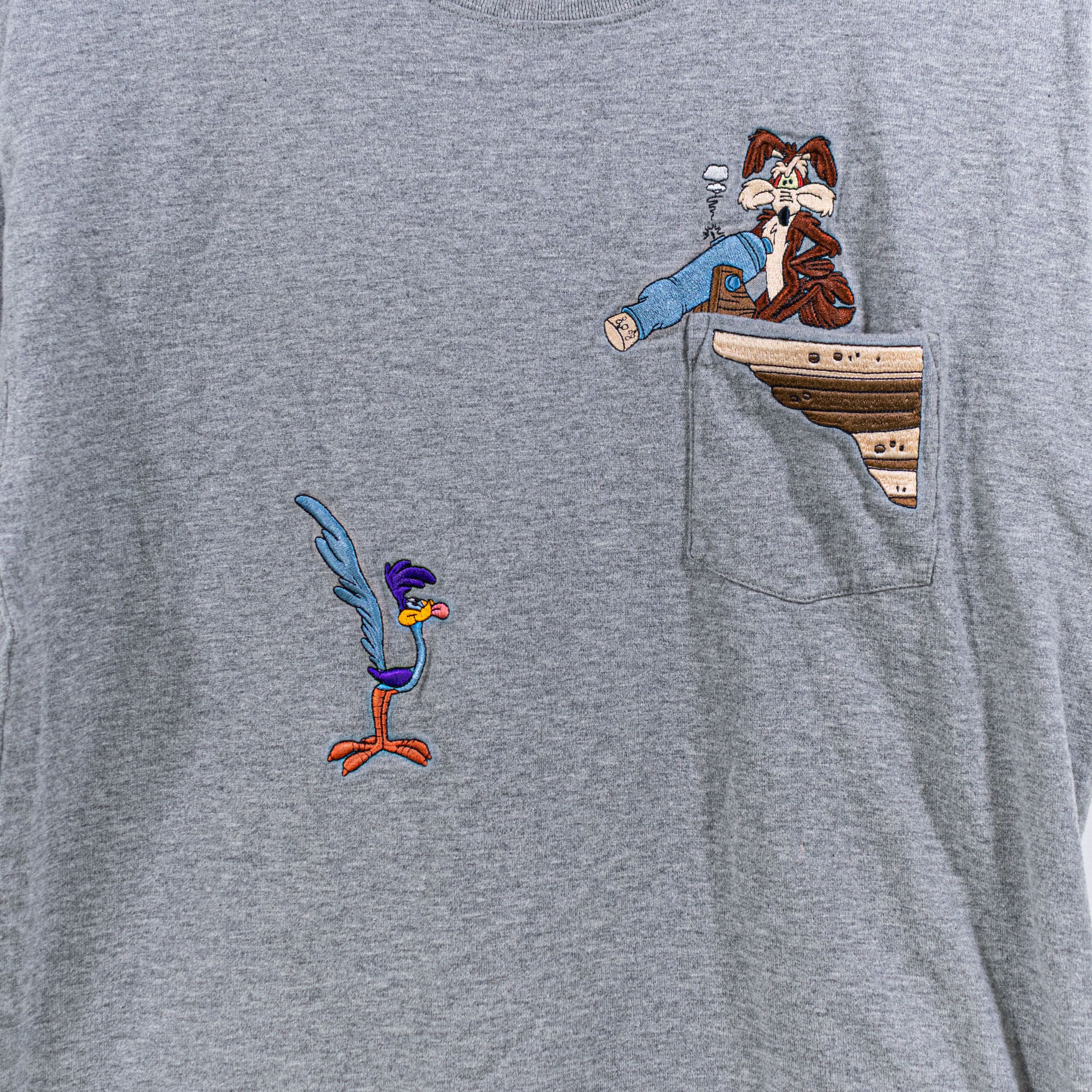 Vintage × Warner Bros Looney Tunes Wile E Coyote RoadRunner Pocket T-Shirt VTG Size US M / EU 48-50 / 2 - 4 Thumbnail