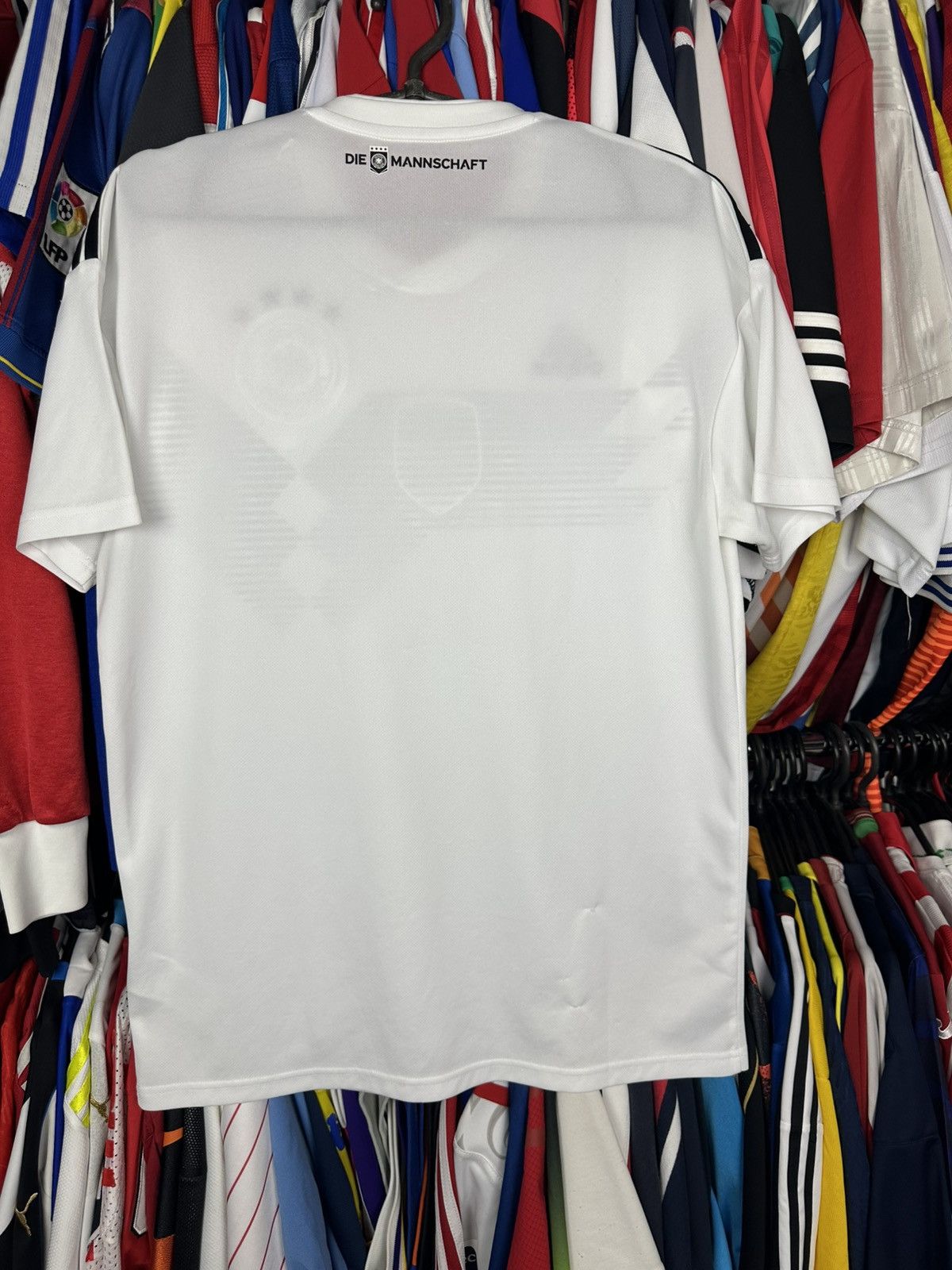 Other GERMANY 2018 HOME SHIRT FOOTBALL SOCCER JERSEY ADIDAS BR7843 Size US M / EU 48-50 / 2 - 3 Thumbnail