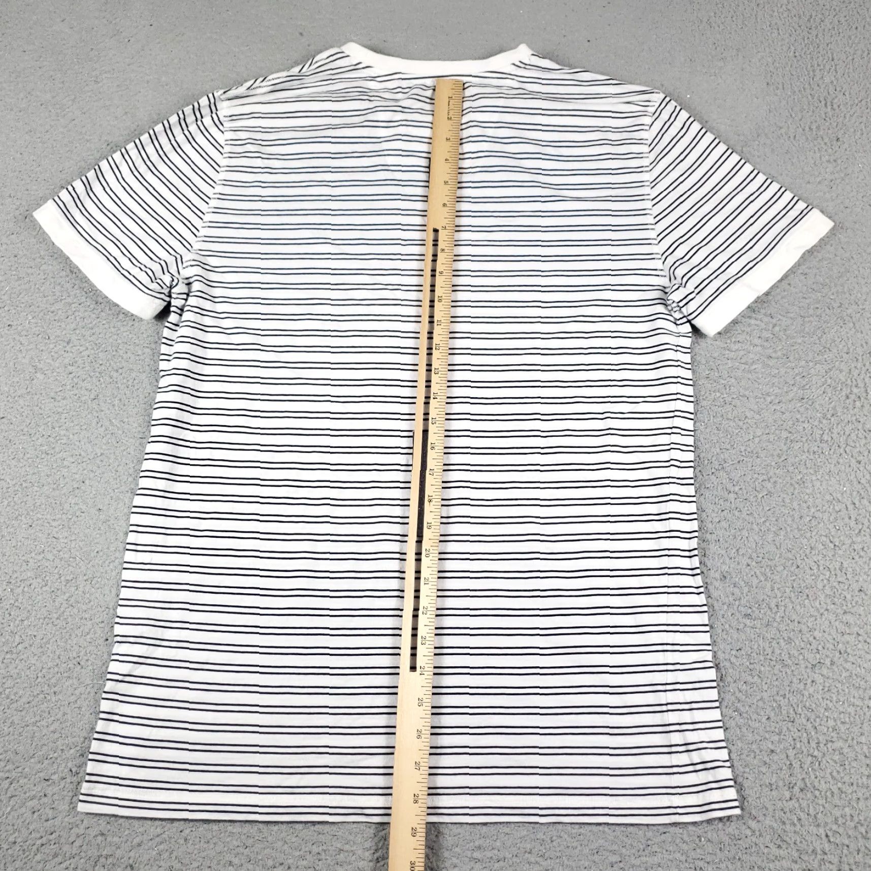 Nautica Nautica Shirt Mens XL Blue White Striped Crew Neck Short Sleeve Casual Adult T-Shirt Men’s Classic Sport American 90s Size US XL / EU 56 / 4 - 4 Thumbnail