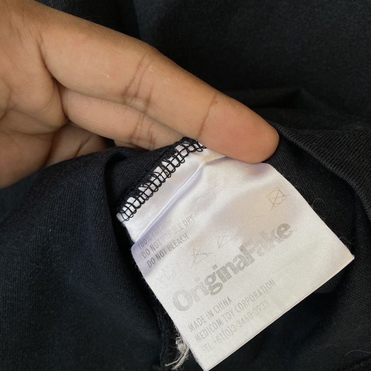 Original Fake 📢SENDOFFER📢 OriginalFake Spell Out Logo Tee Size US M / EU 48-50 / 2 - 8 Thumbnail