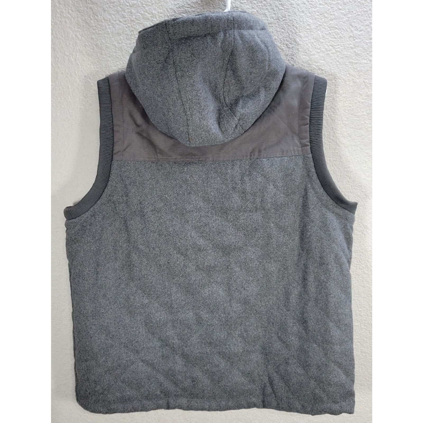Victory Sportswear Victory Sportwear Vest Hooded Gray Quilted Wool Zip Up Outdoor M Womens Size M / US 6-8 / IT 42-44 - 4 Thumbnail