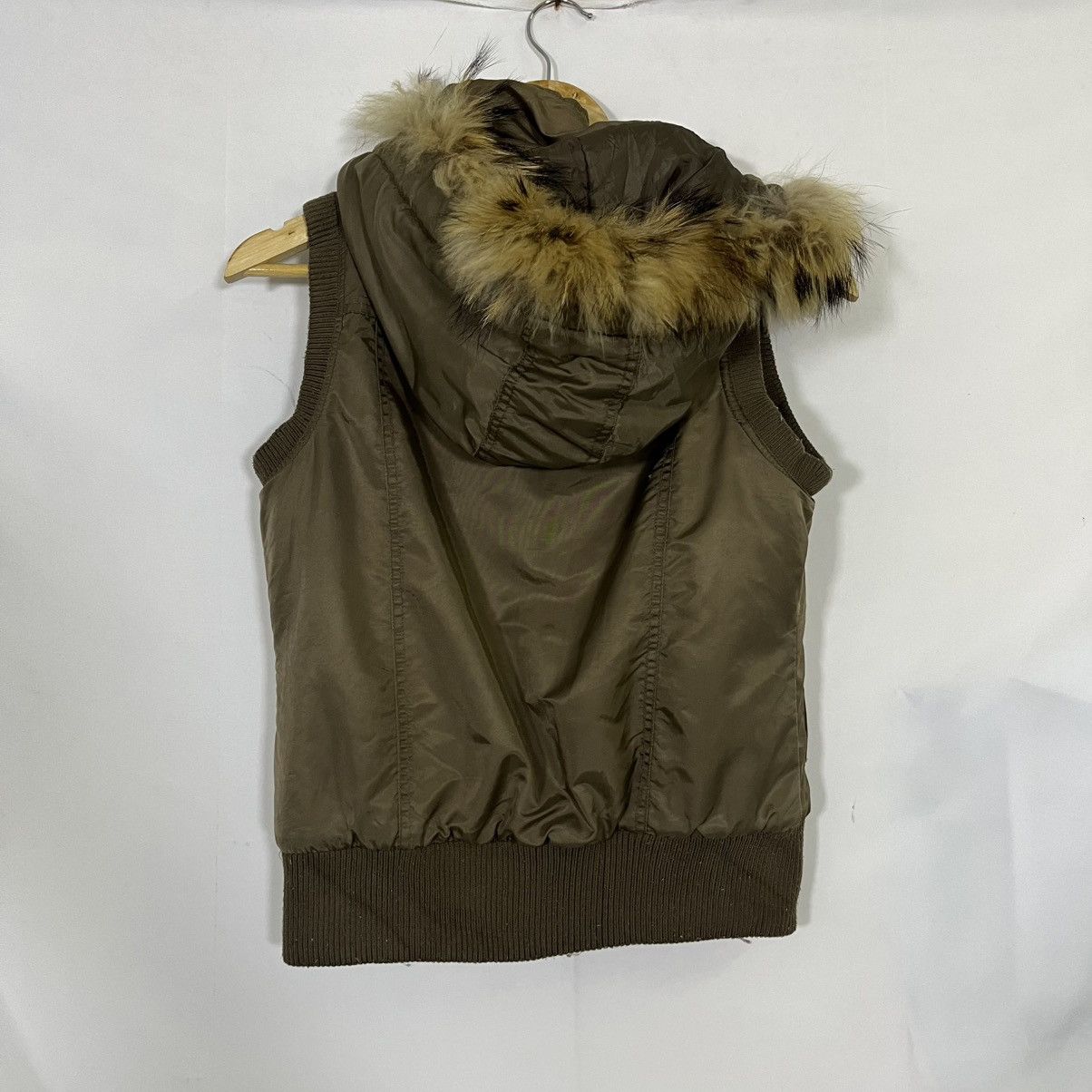 If Six Was Nine 2000s RISTTY FUR HOODED VEST Size US S / EU 44-46 / 1 - 6 Thumbnail