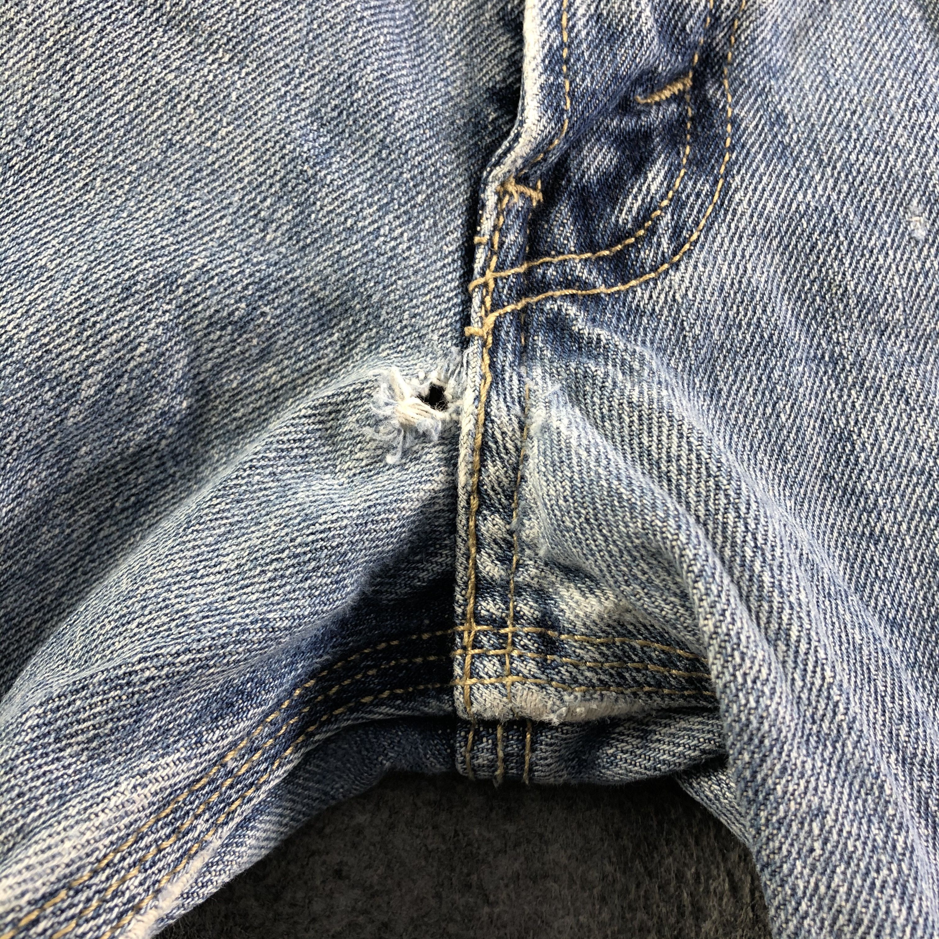 Levi's Vintage Levis 550 Jeans-J3258 Size US 35 - 9 Thumbnail